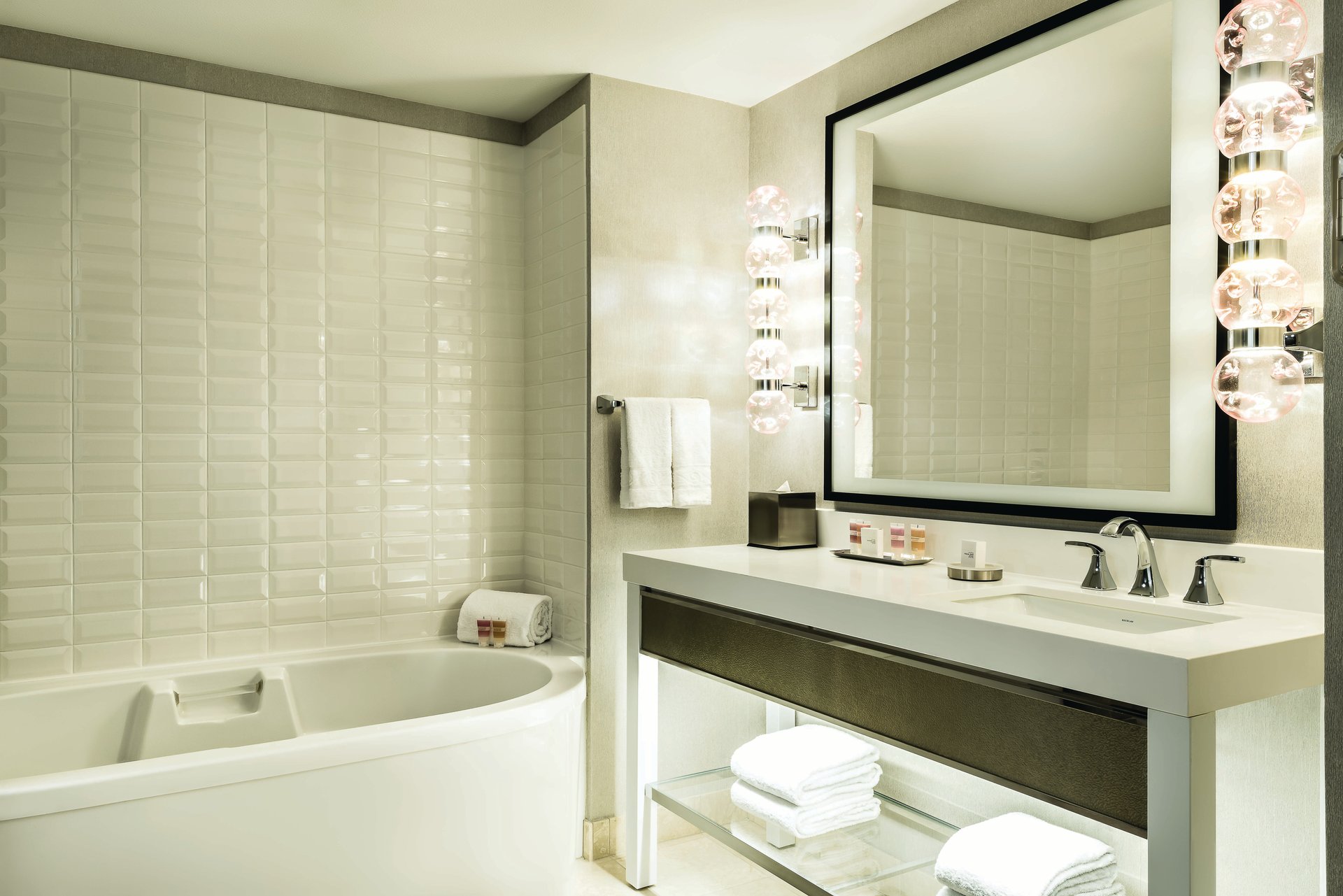 ph-apex-bathroom-4c.jpg