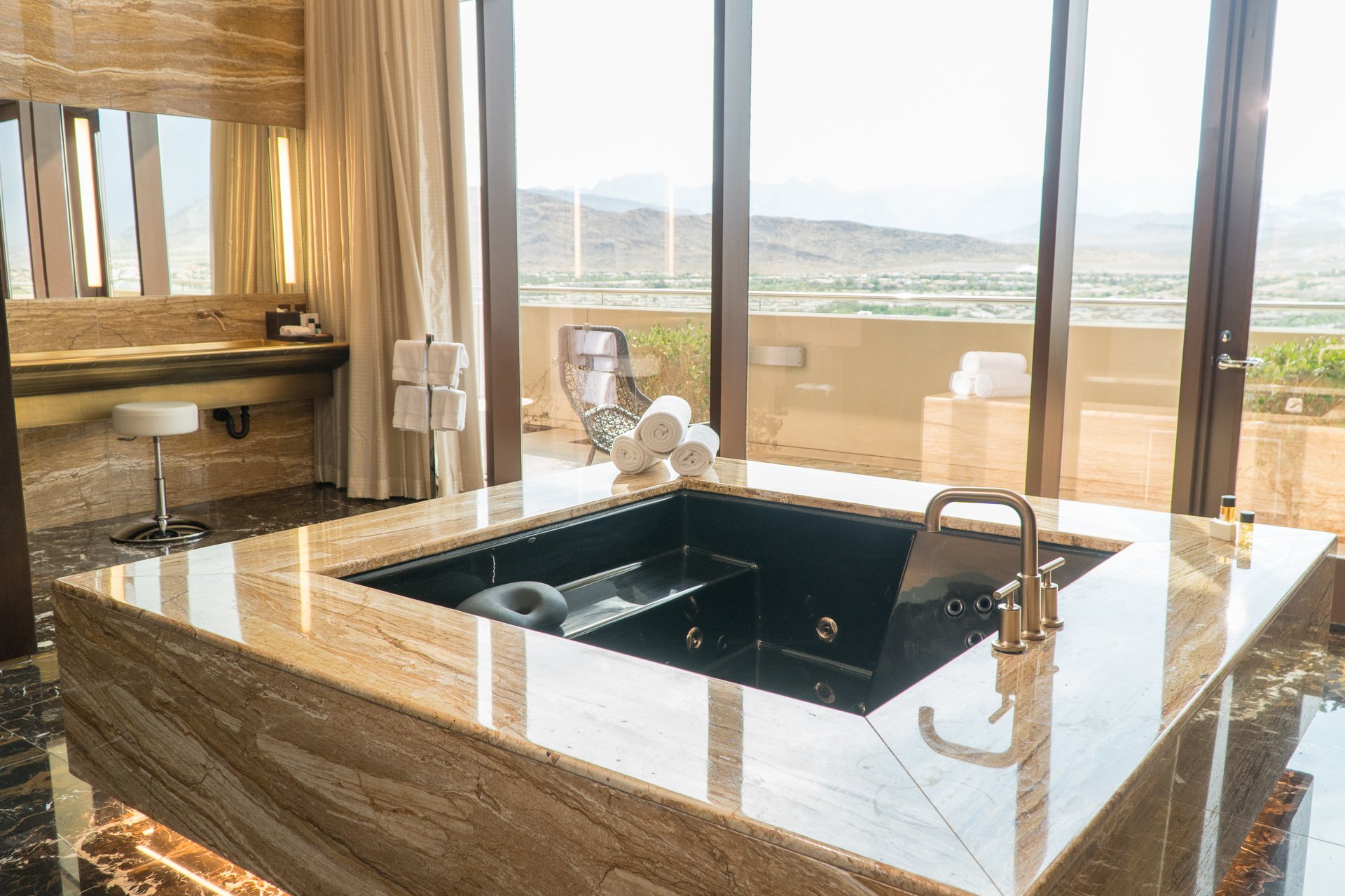 Jacuzzi