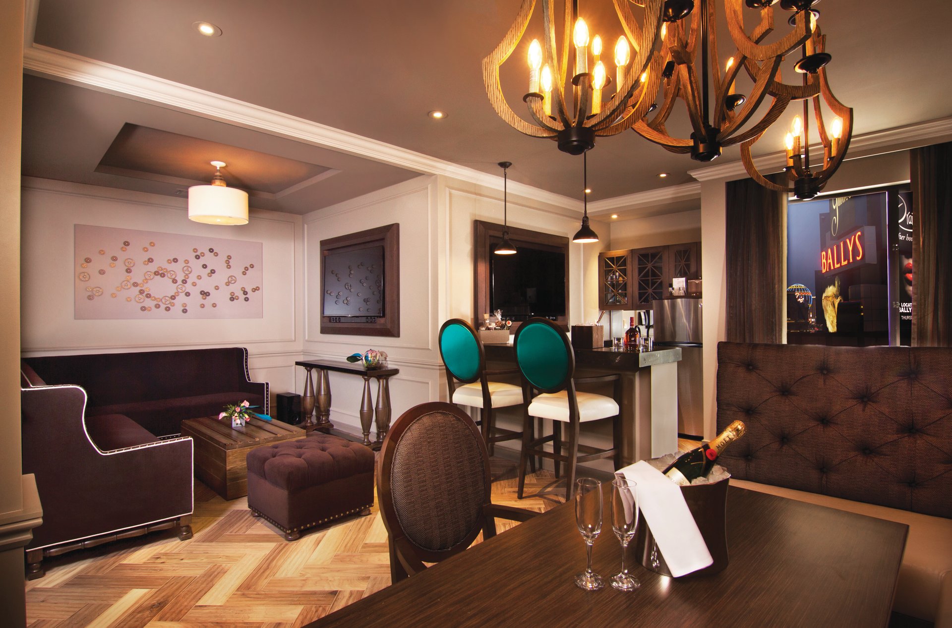 Boulevard Sitting Area
