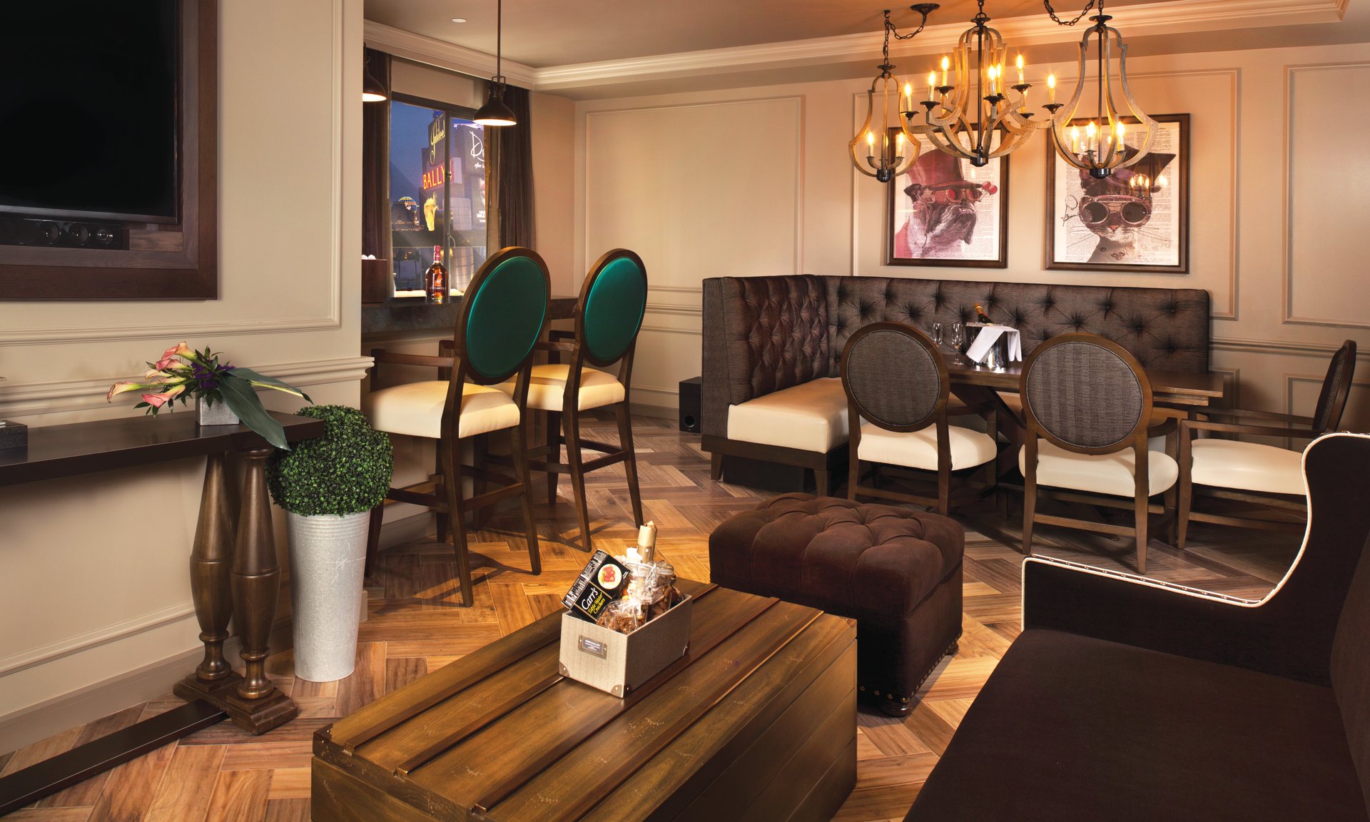 Boulevard Dinning Area