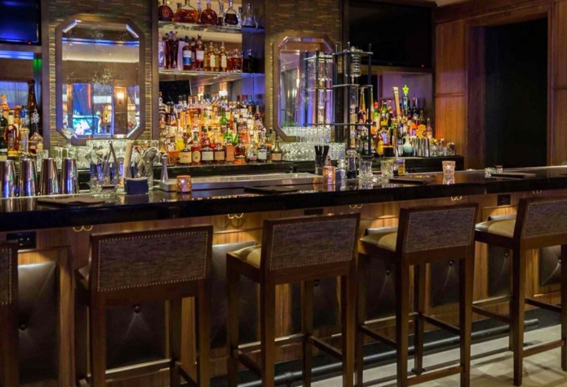 Parlor Lounge.jpg | The Mirage Hotel & Casino