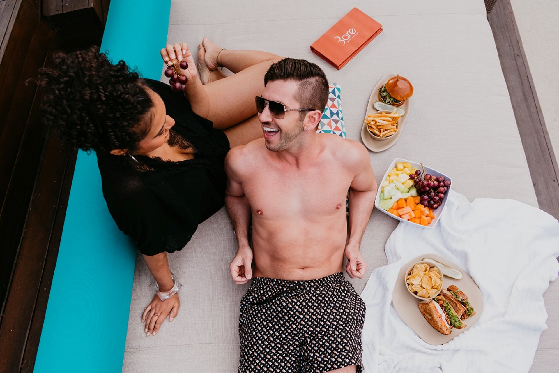 Pool Couple.jpg | The Mirage Hotel & Casino