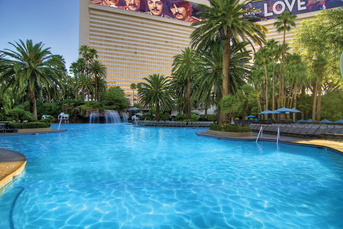 Pool.jpg | The Mirage Hotel & Casino