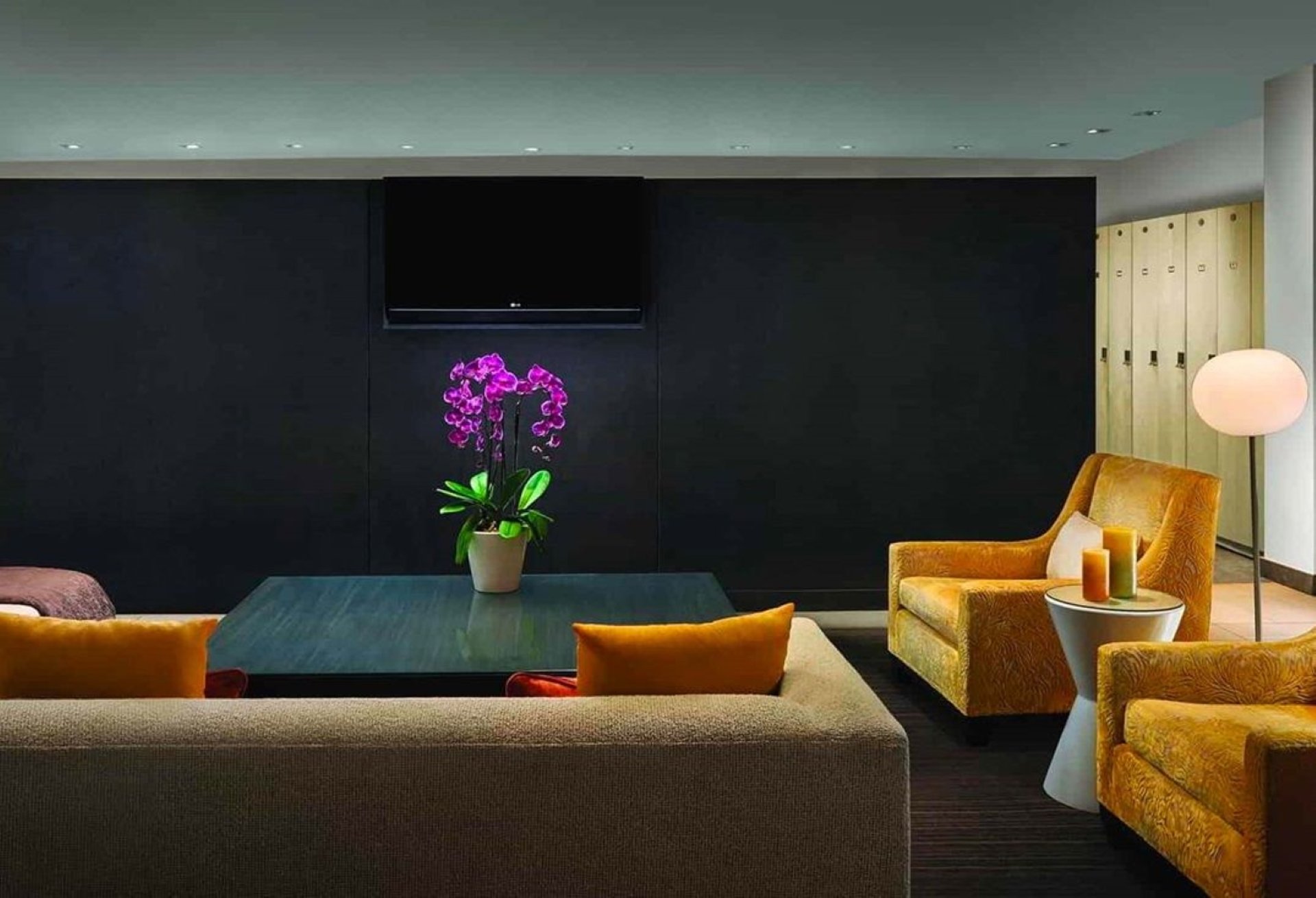 Spa Lounge Area.jpg