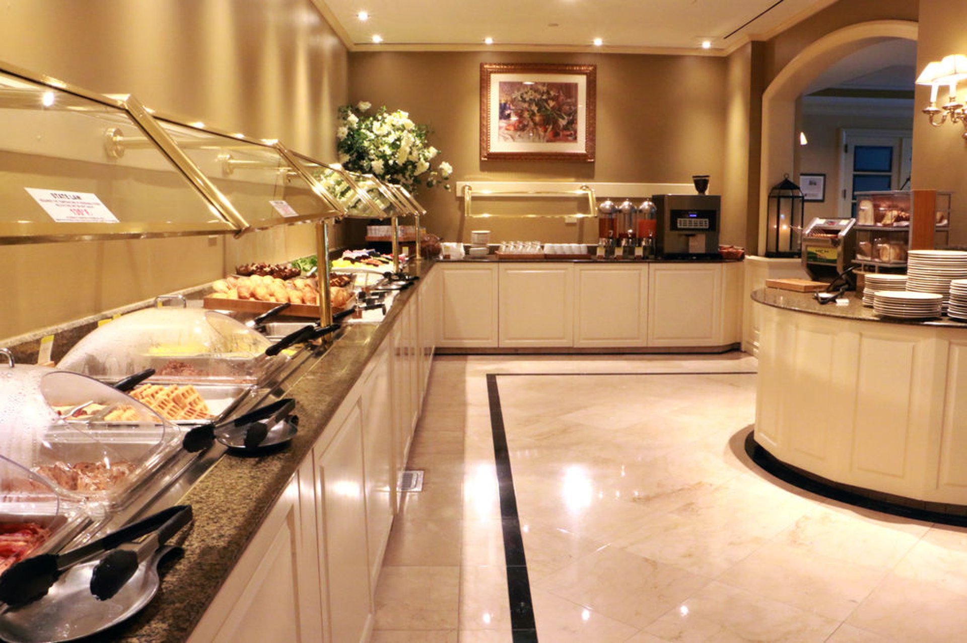 Breakfast | DoubleTree by Hilton Hotel Torrance - South Bay
