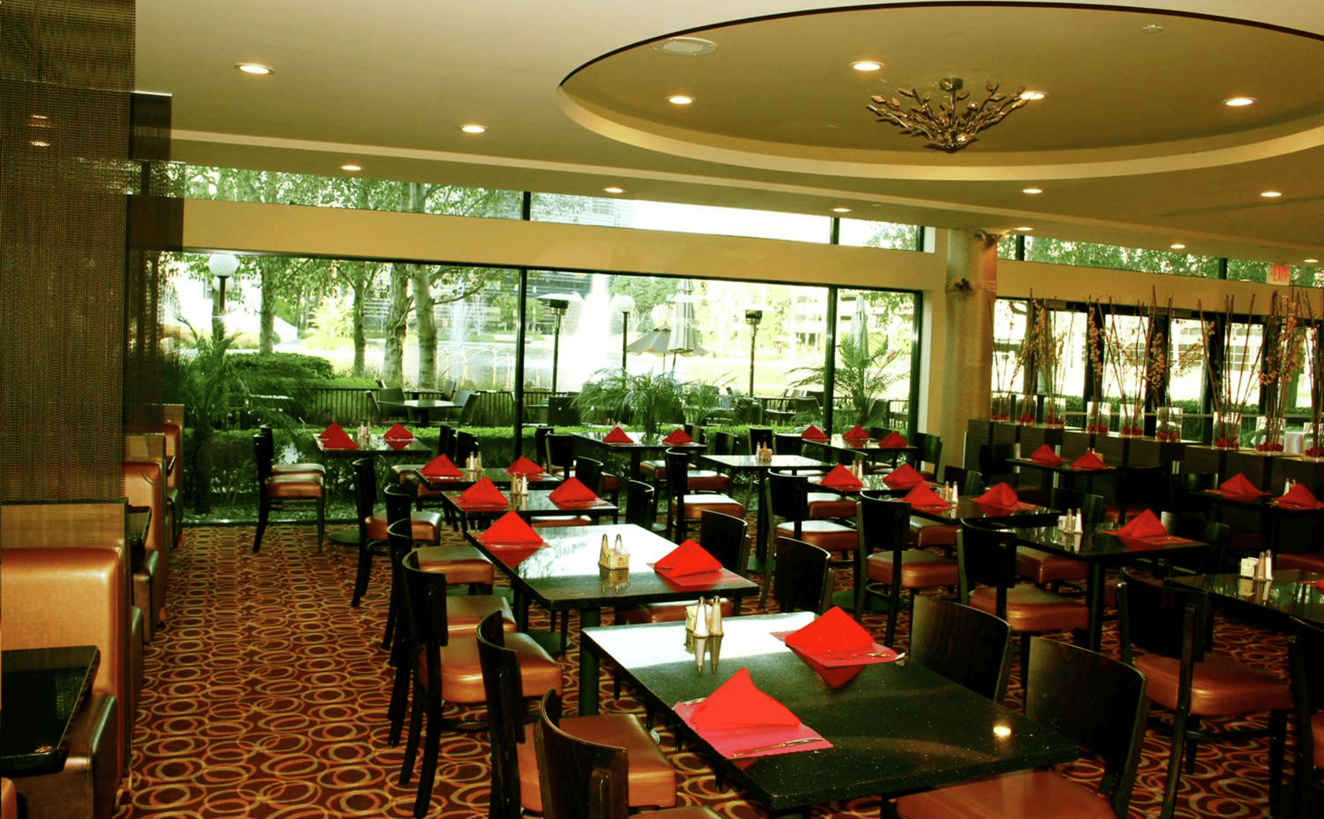 Dining | DoubleTree by Hilton Orange County Airport