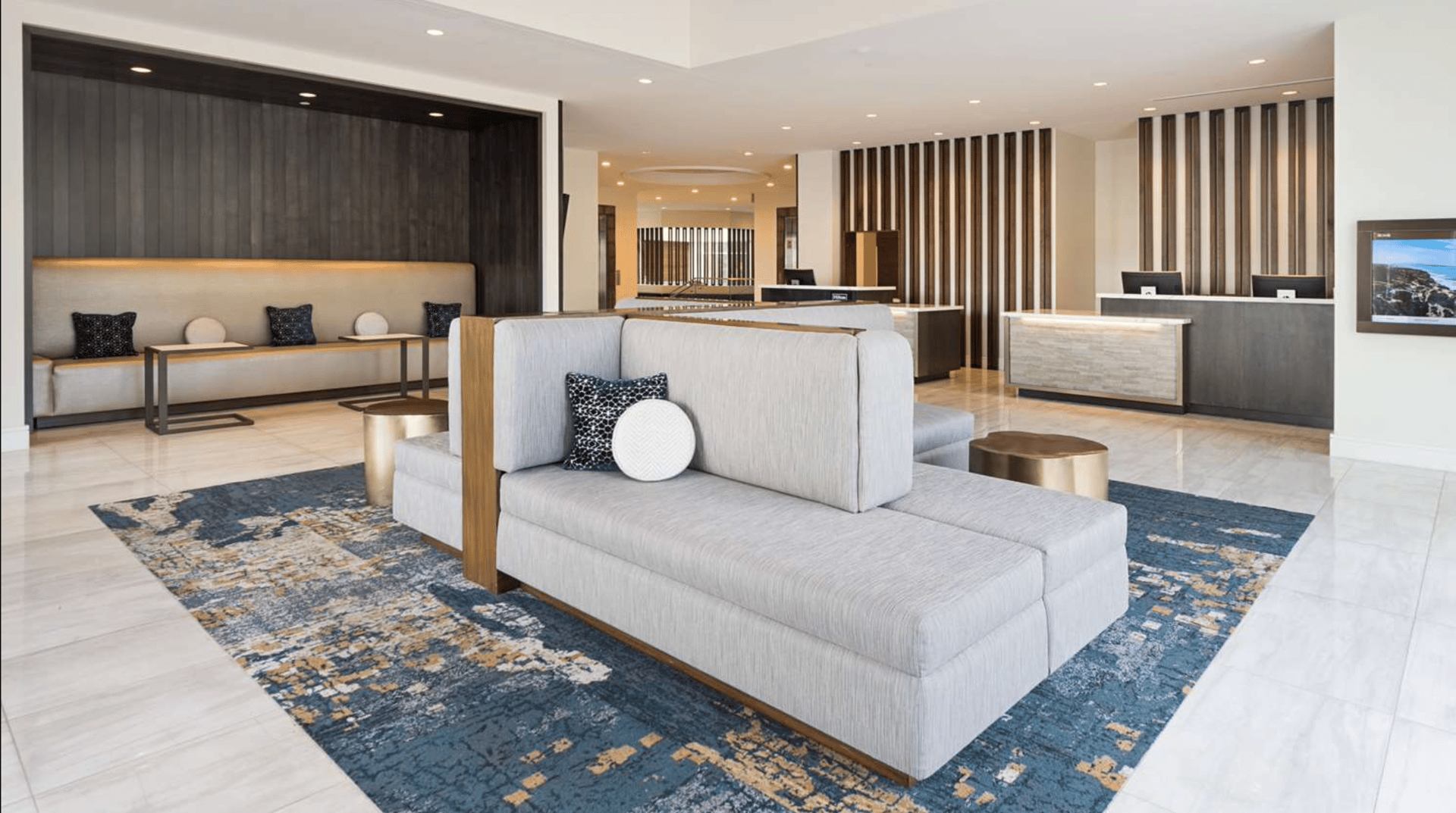 Lobby | Hilton Santa Monica Hotel & Suites