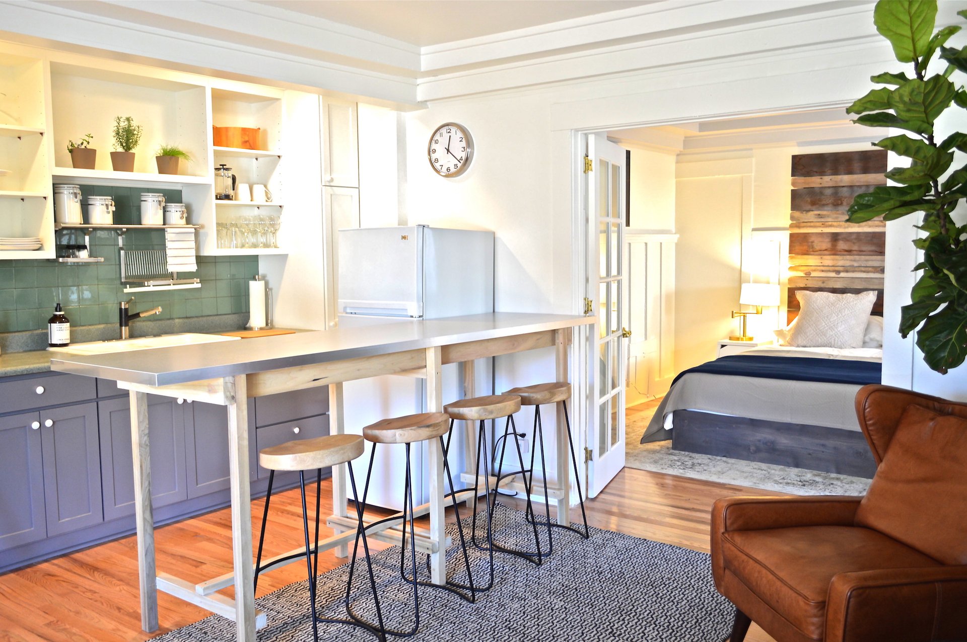 Urban Cottage dining