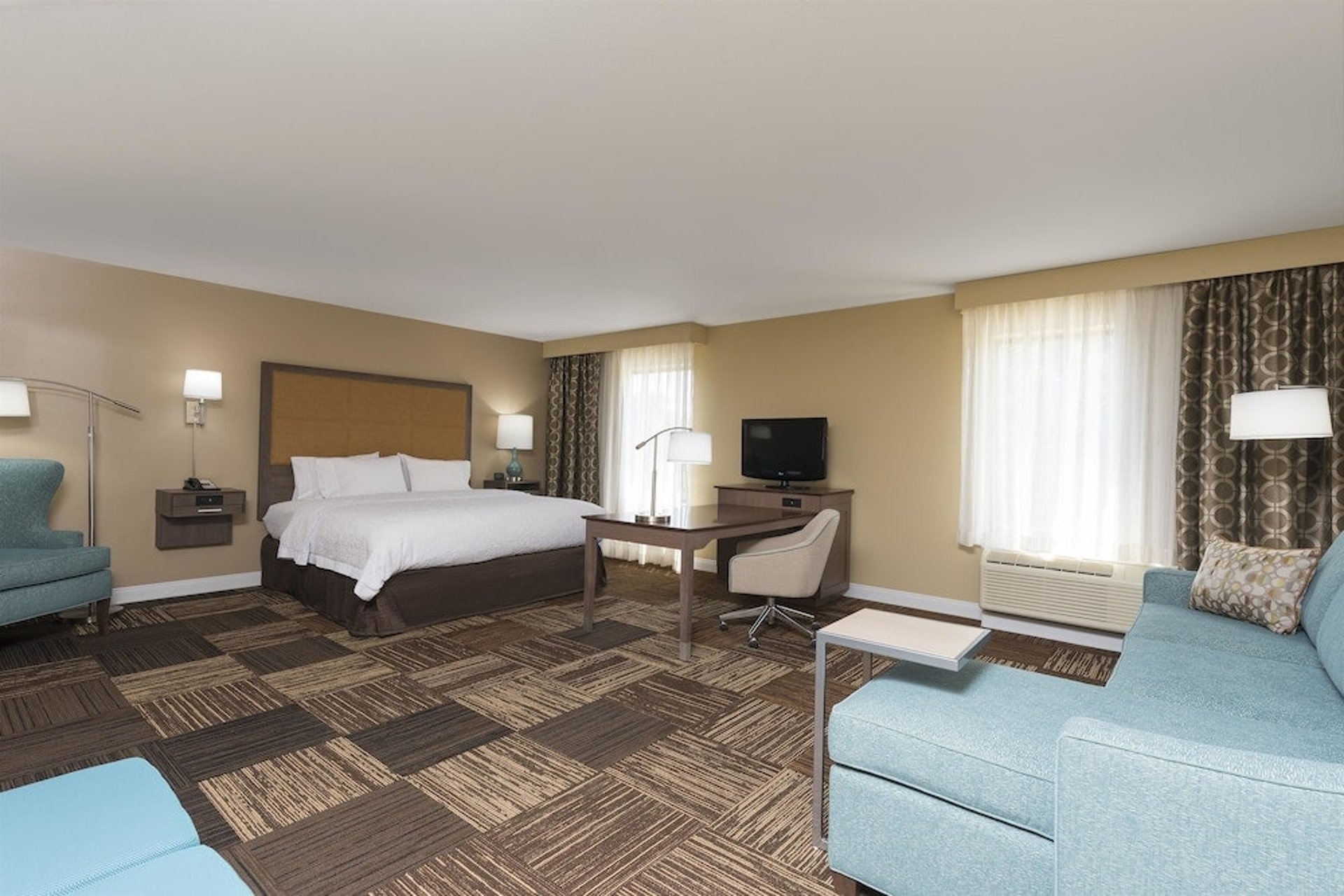 King Studio Suite