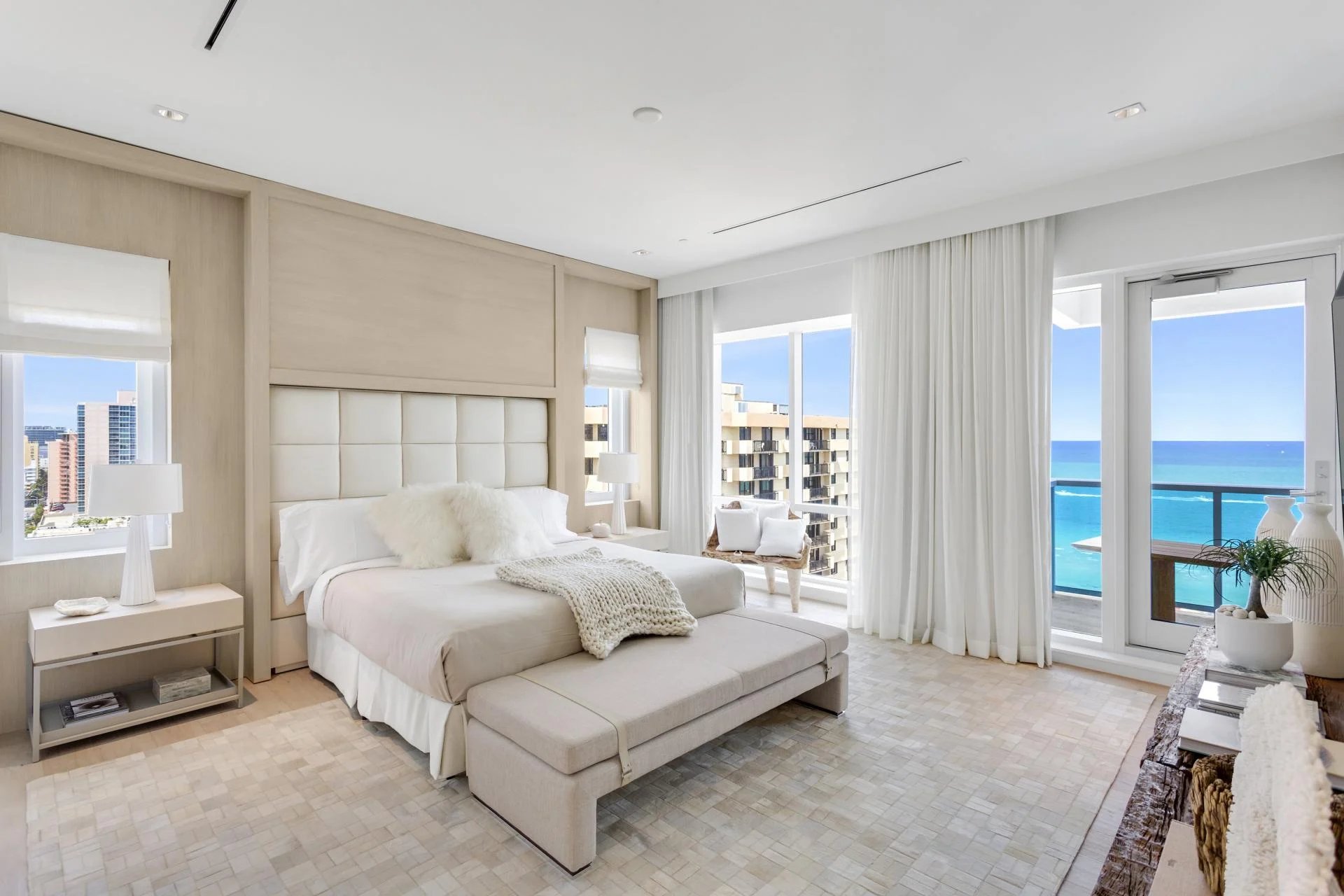 6._master_bedroom_1-min.jpg