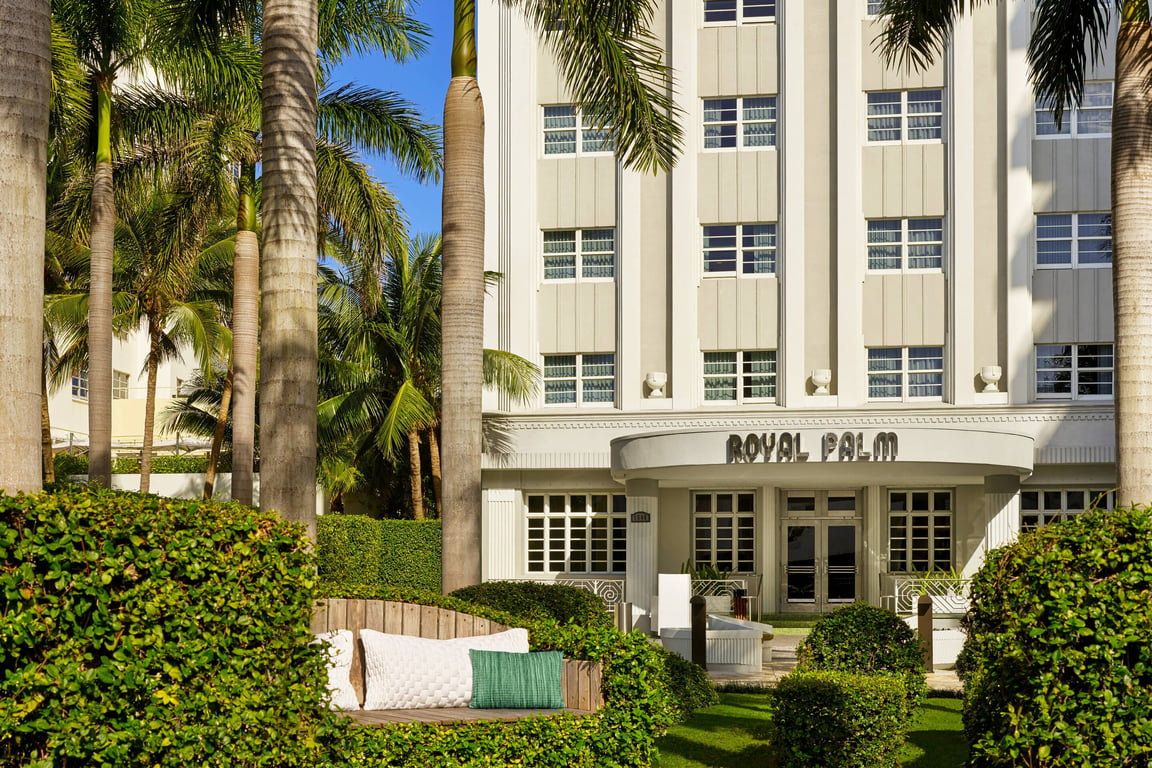 Front Courtyard | Royal Palm South Beach Miami, a Tribute Portfolio Resort