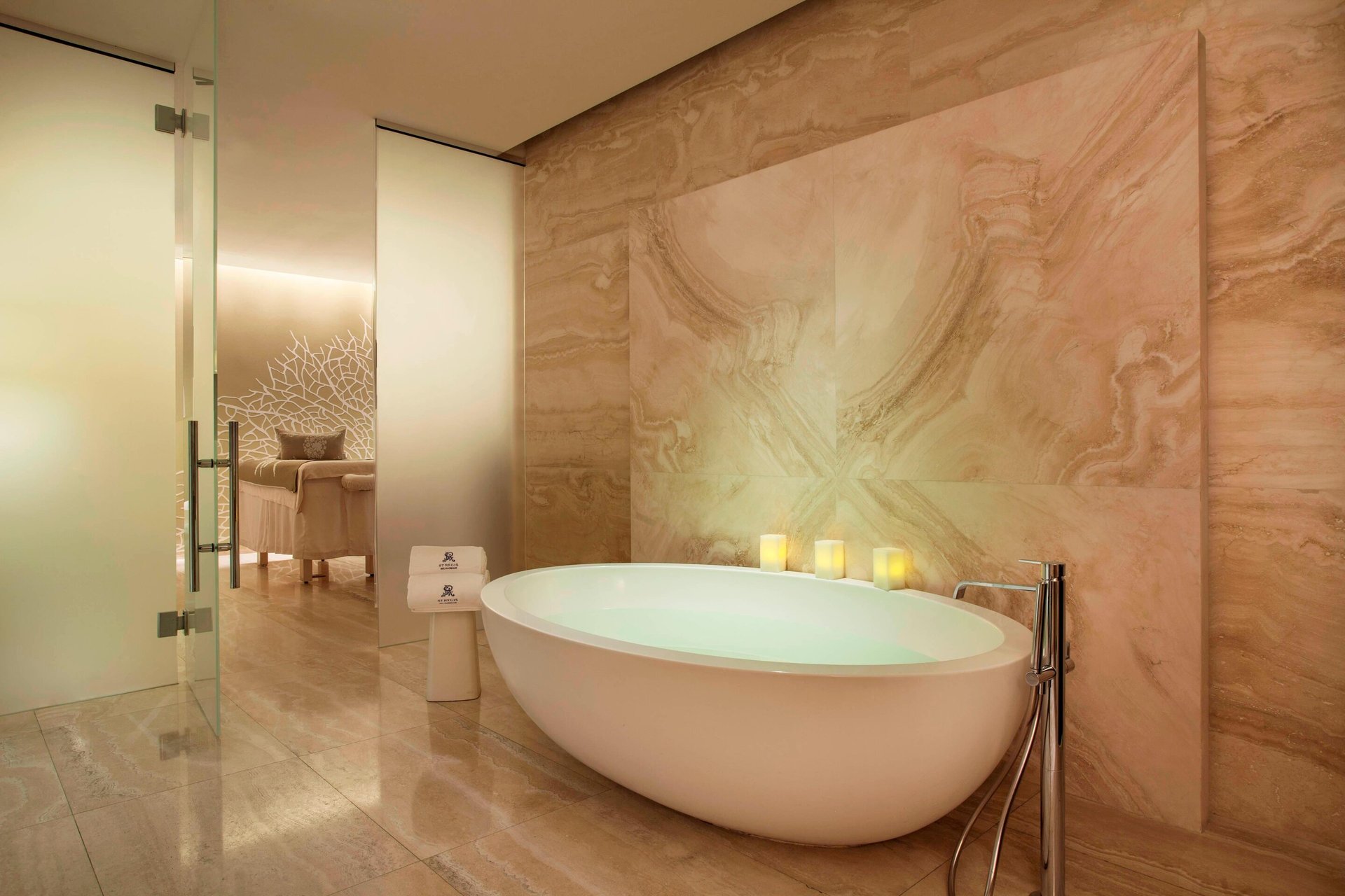 Spa Tub