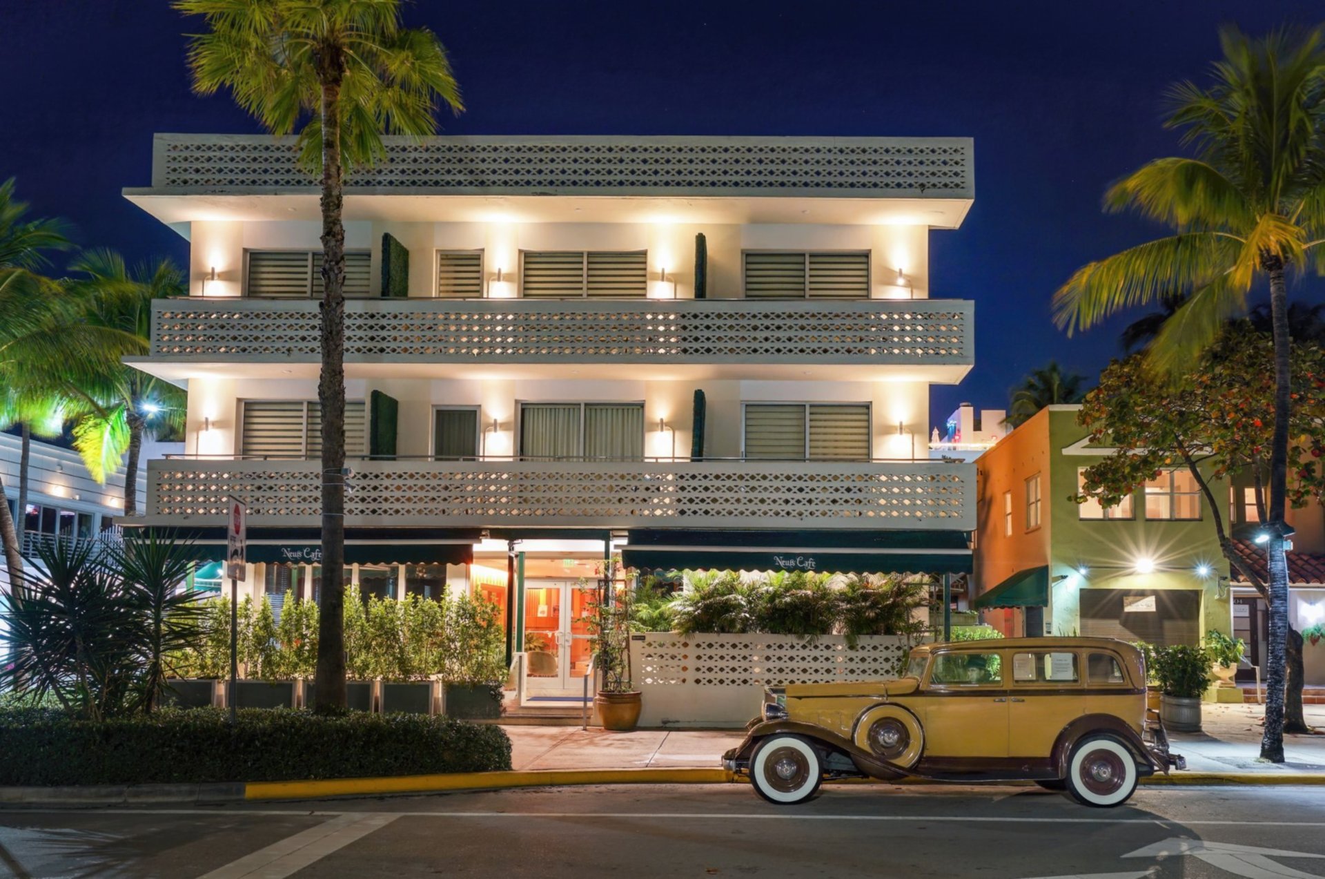 Old Car | The Tony Hotel South Beach
