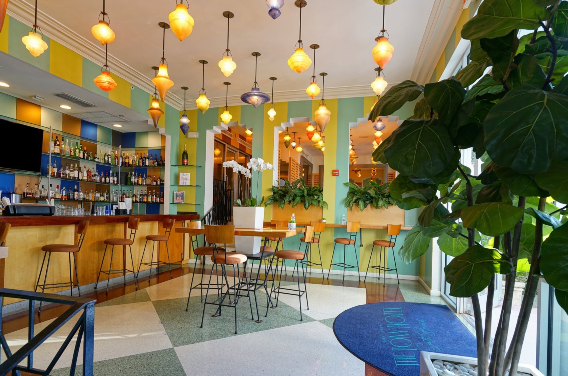 Bar Area | The Tony Hotel South Beach