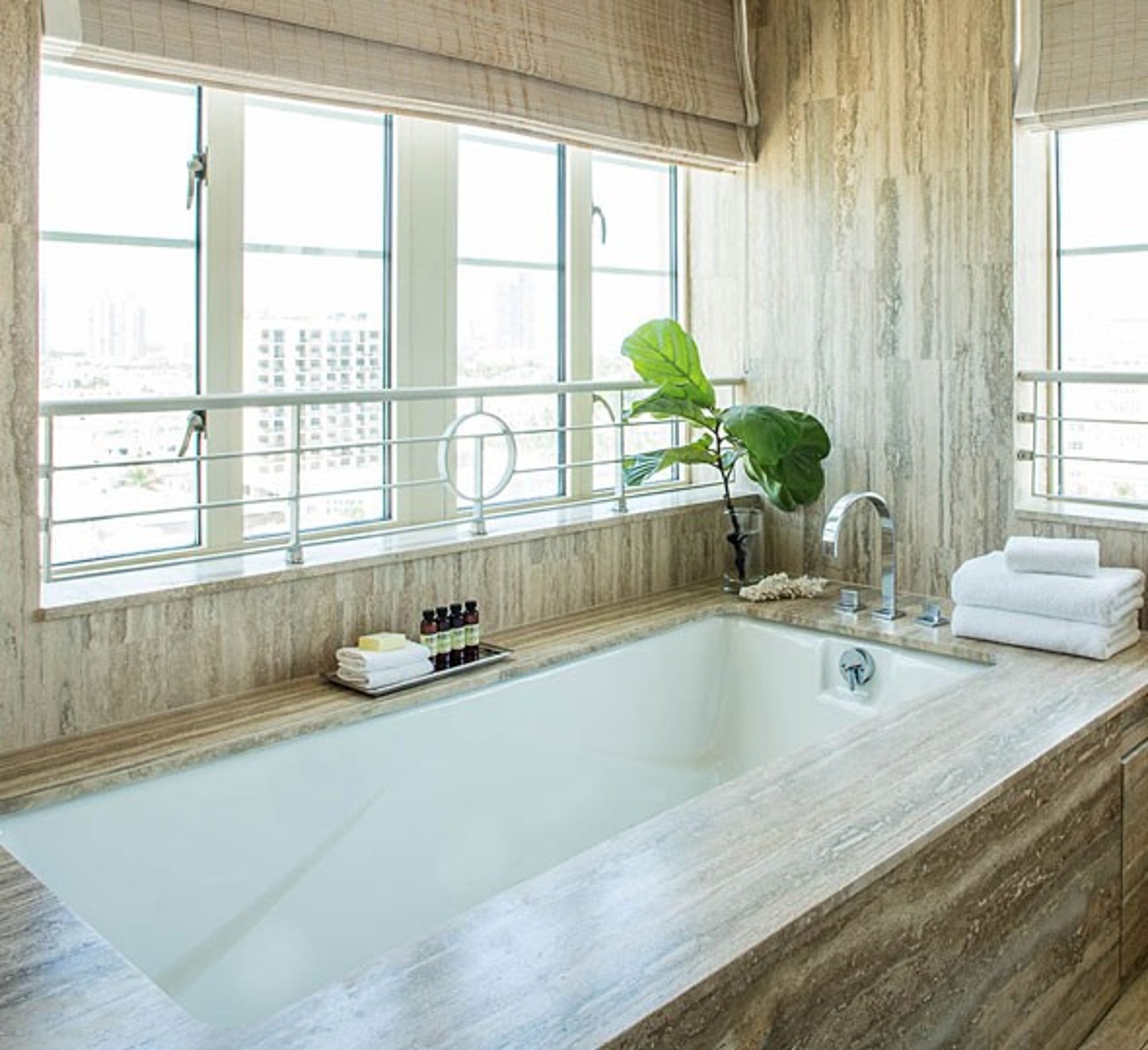 Tub