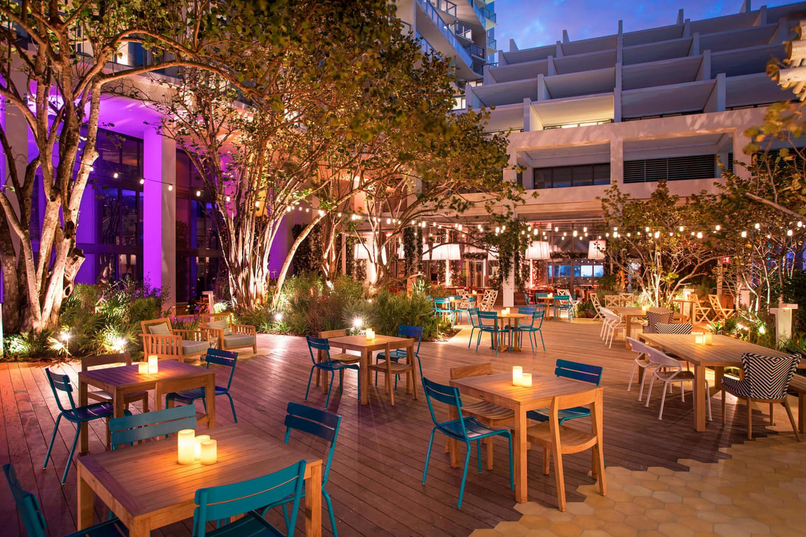 Outdoor Dining | W South Beach