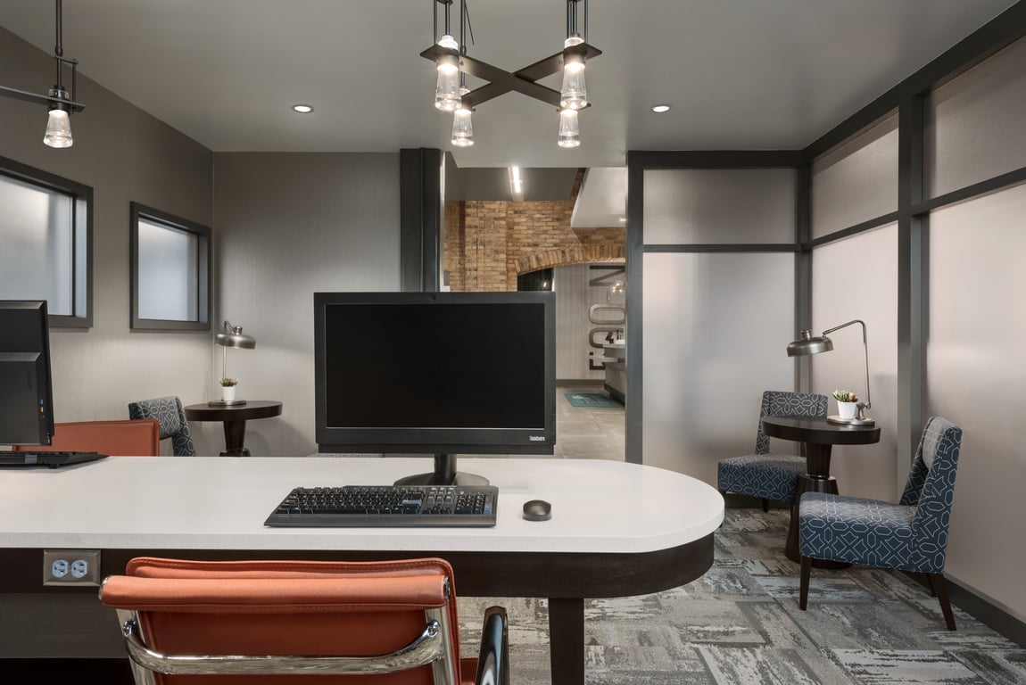 Business Center | Homewood Suites by Hilton Milwaukee/Downtown, WI