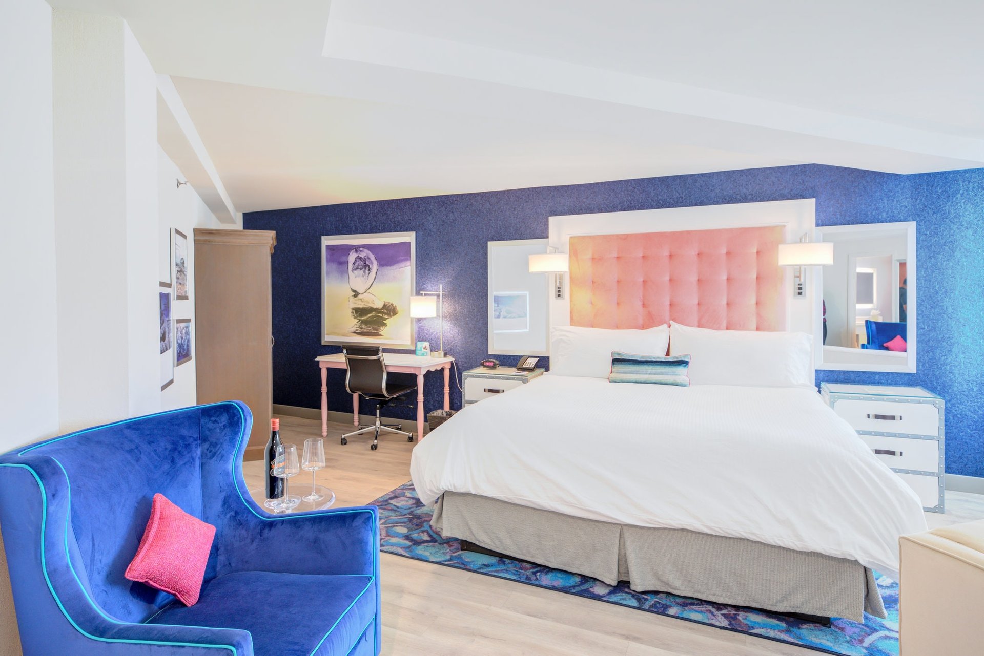 King Studio Suite Bedroom