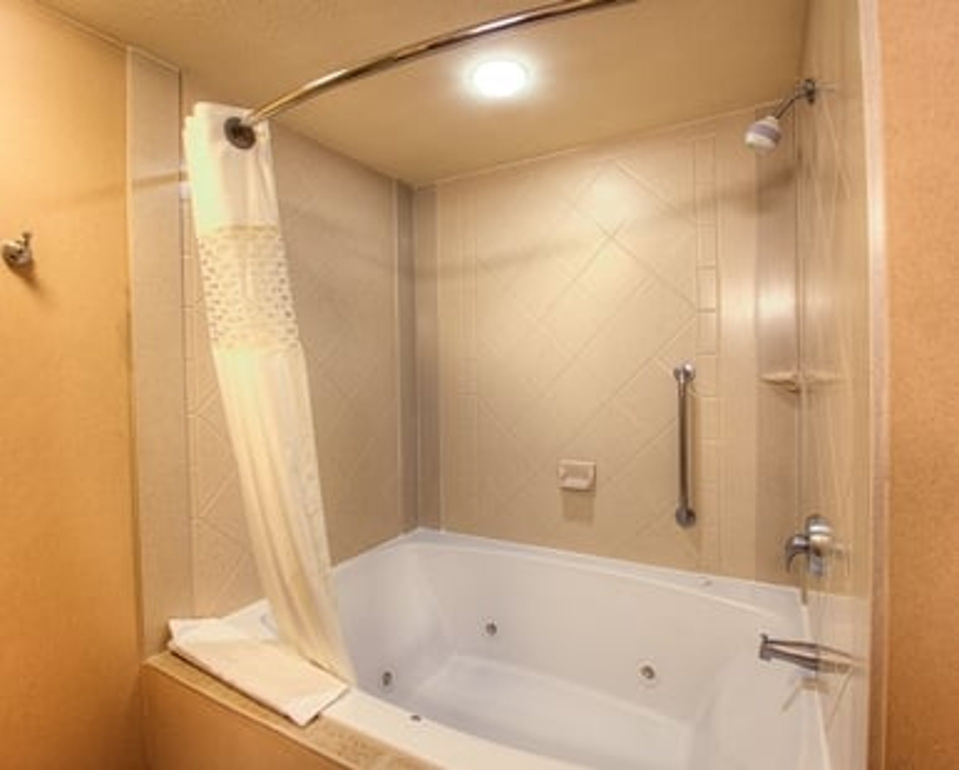 Whirlpool Tub