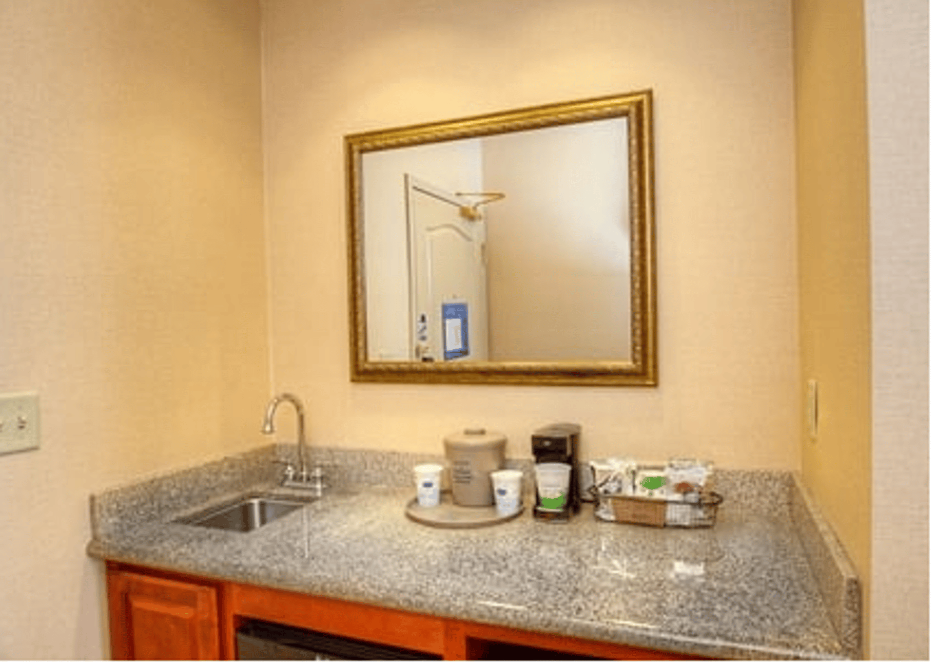 Wet Bar (2)