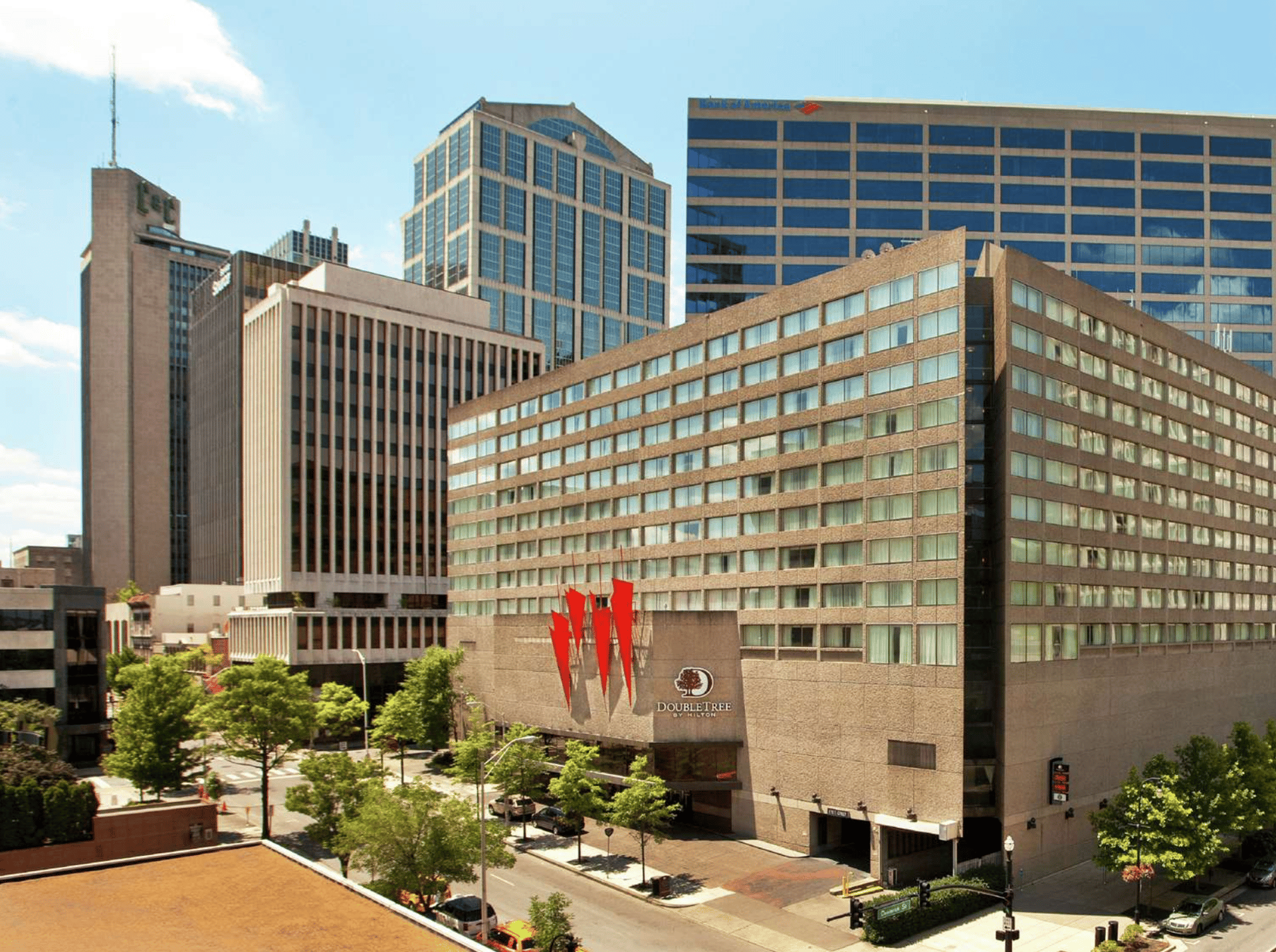 Entrance | DoubleTree by Hilton Hotel Nashville Downtown