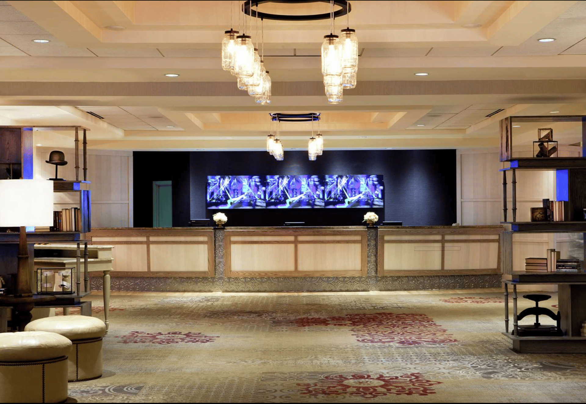 Front Desk | DoubleTree by Hilton Hotel Nashville Downtown