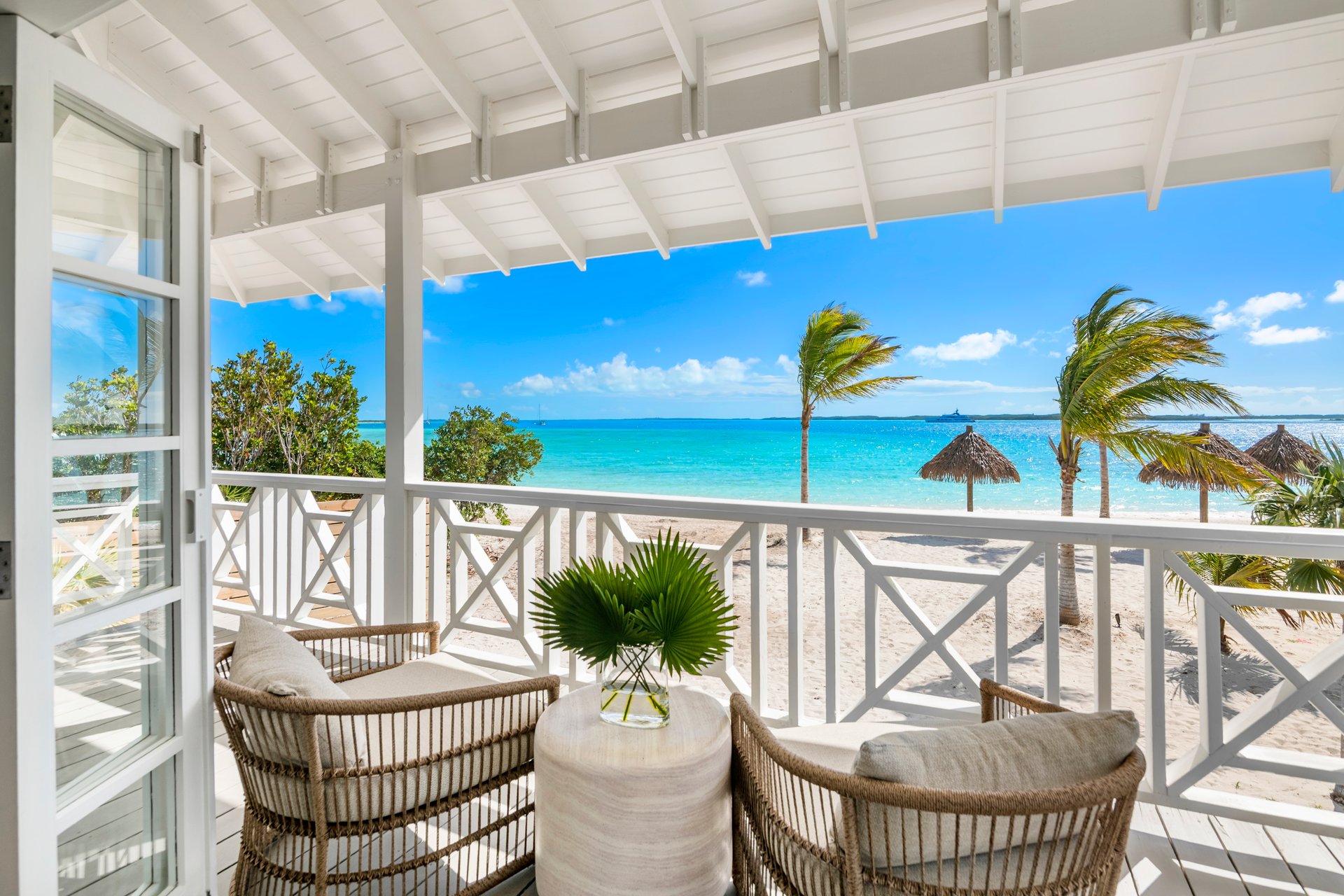 Beachside Bungalow Extended - Veranda 02