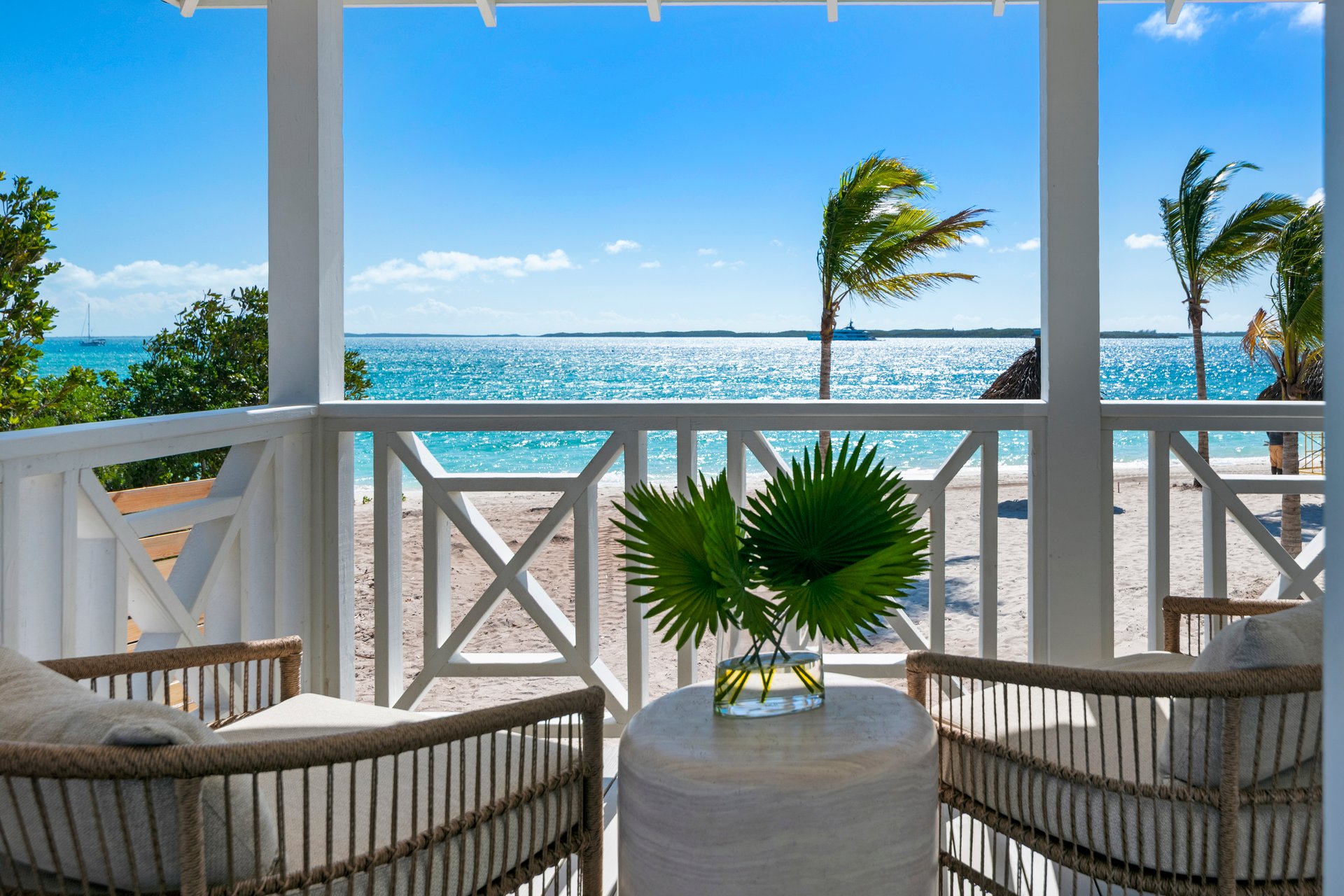 Beachside Connector - Veranda 01