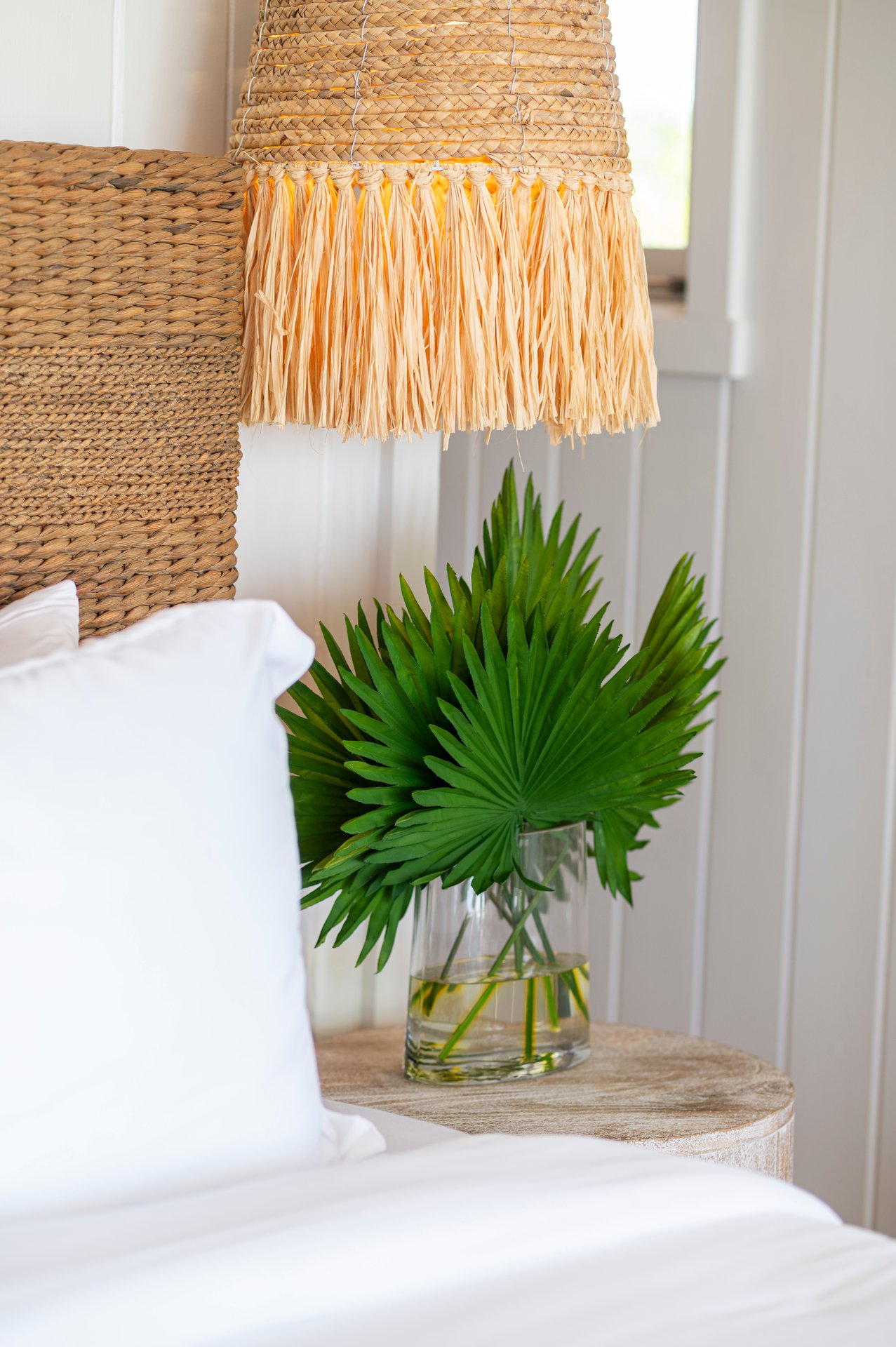 Lagoon View Bungalow - Details 01