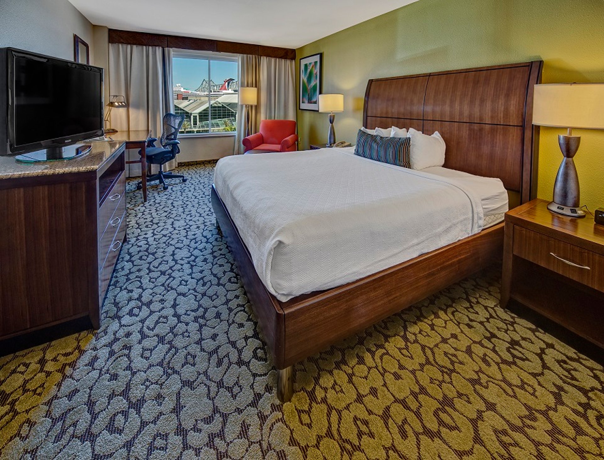 KING STANDARD ROOM
