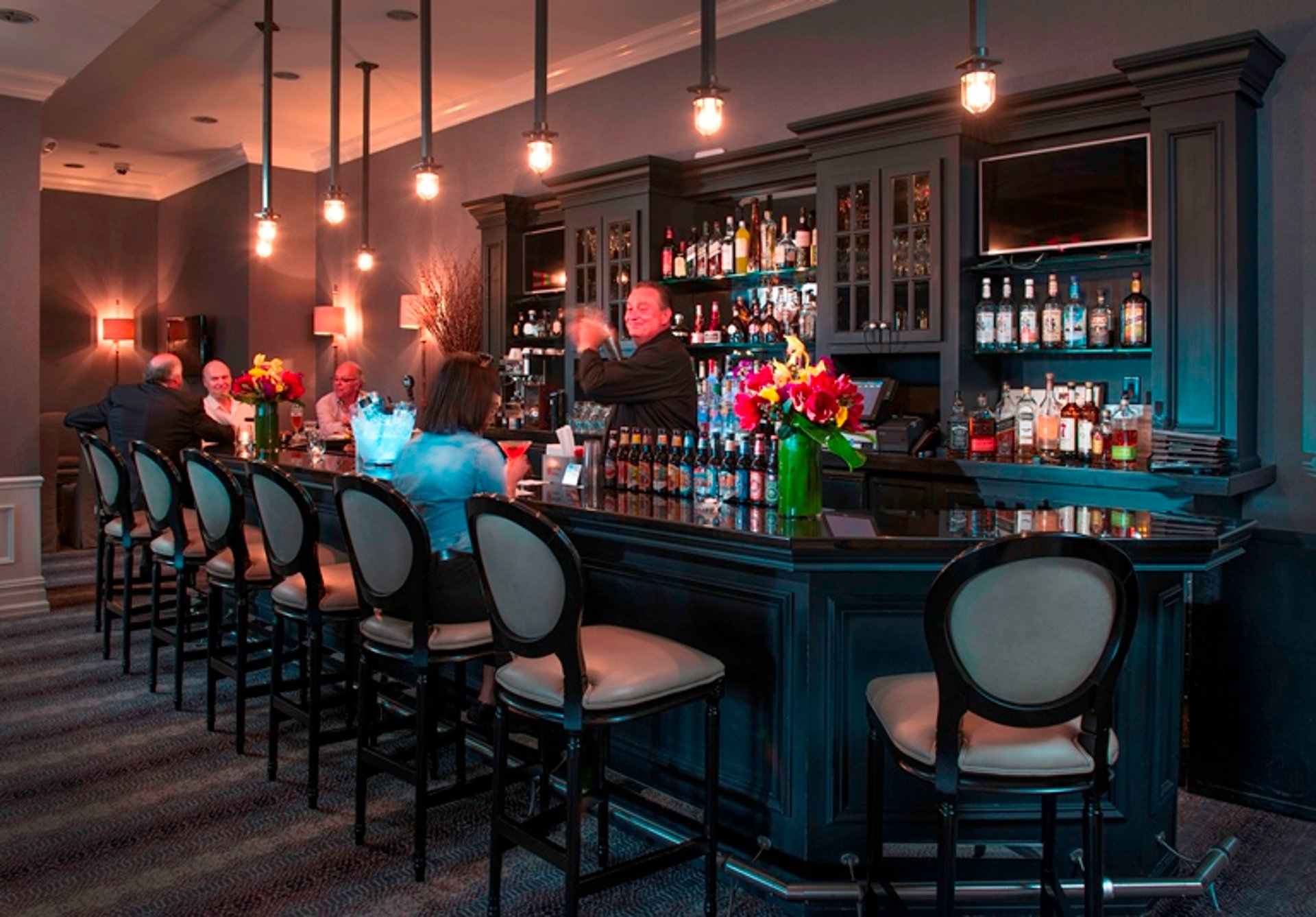 Bar | The Manhattan Club