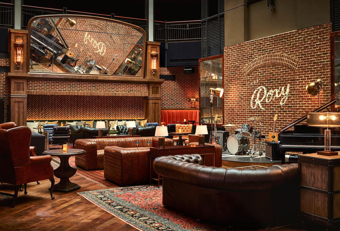 Lounge | Roxy Hotel New York