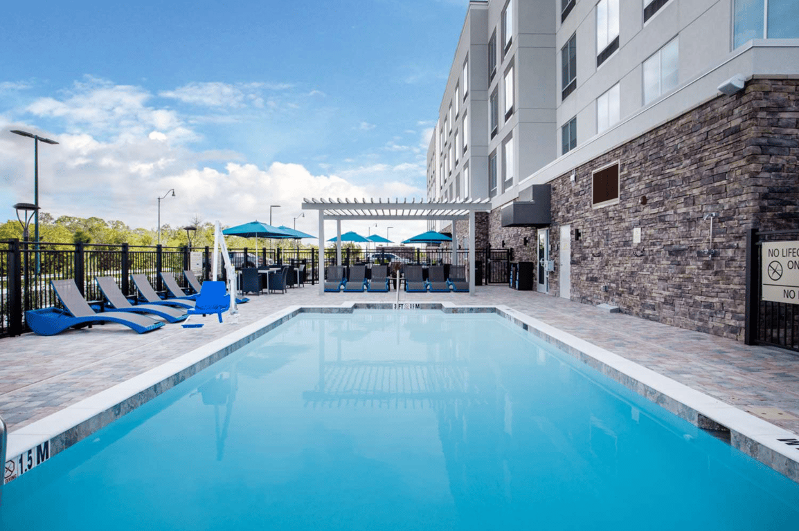 Pool | Hampton Inn & Suites North Port