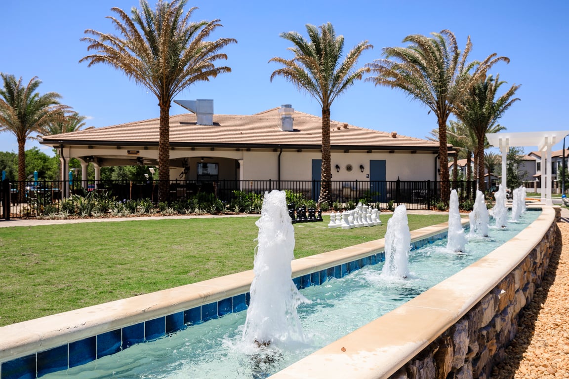 Clubhouse Fountain | Balmoral Resort Florida