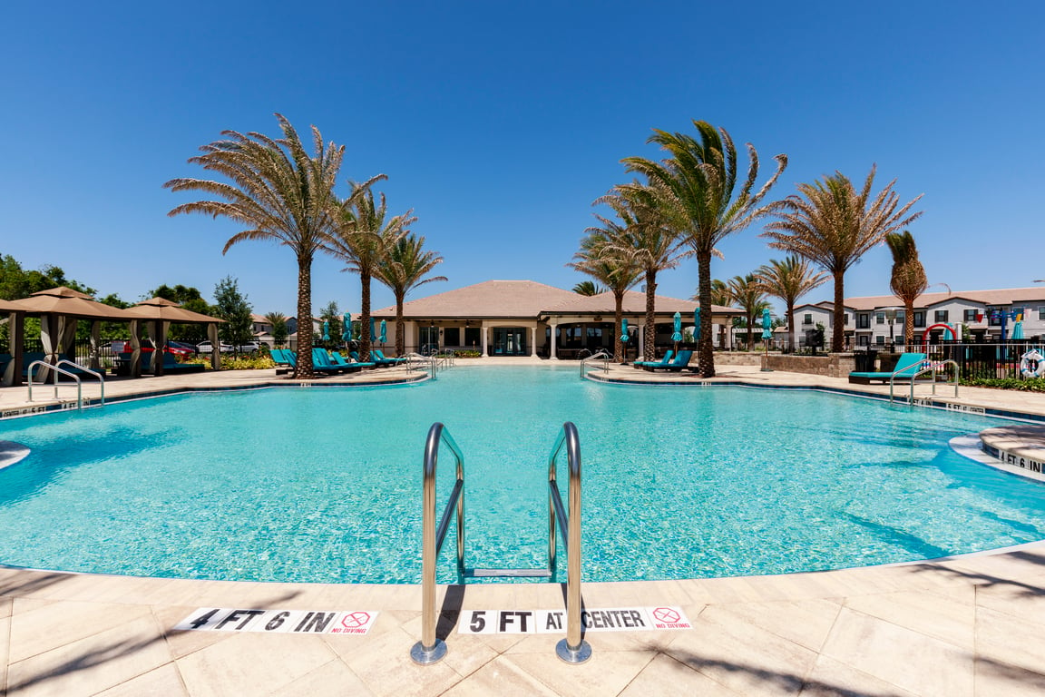 Clubhouse Pool | Balmoral Resort Florida