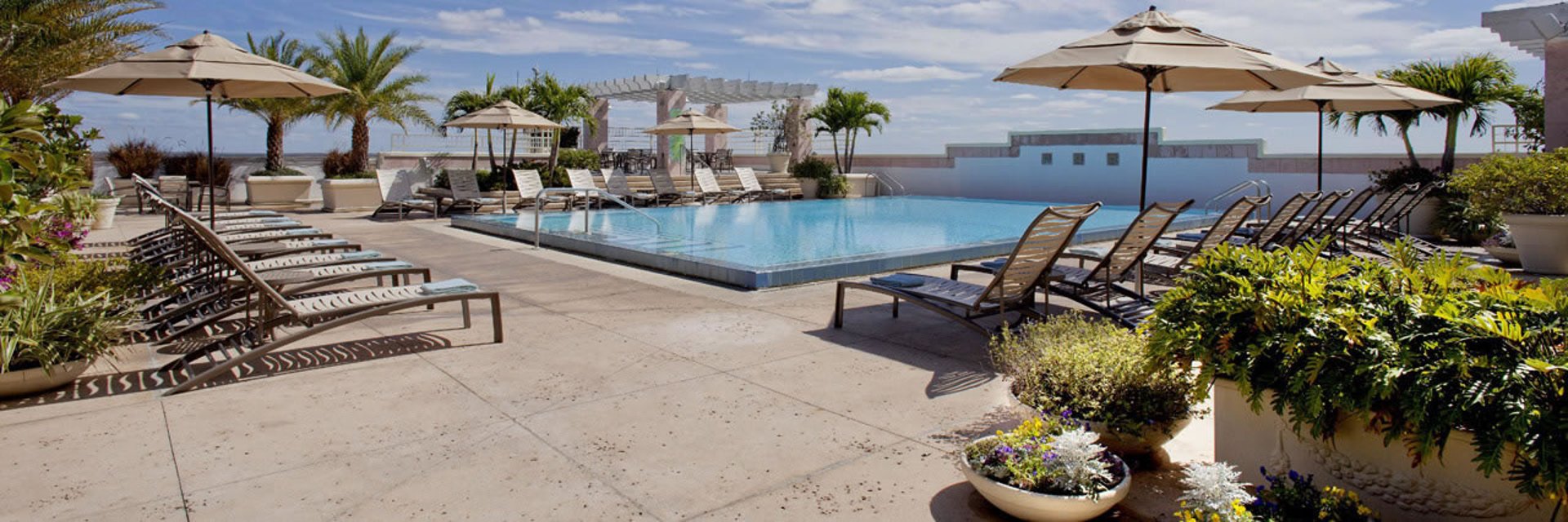 Outdoor pool | Hyatt Regency Orlando International Airport