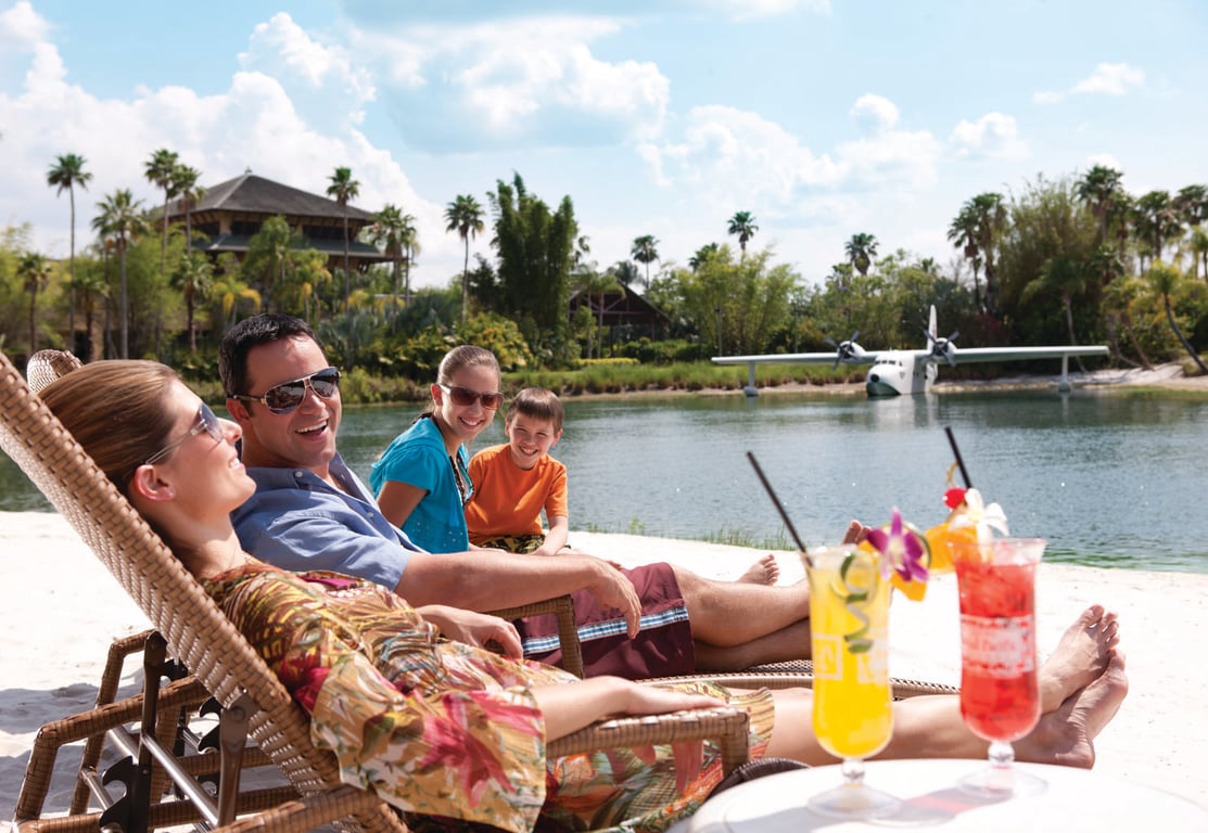 Lagoon - Lifestyle | Universal's Loews Royal Pacific Resort™