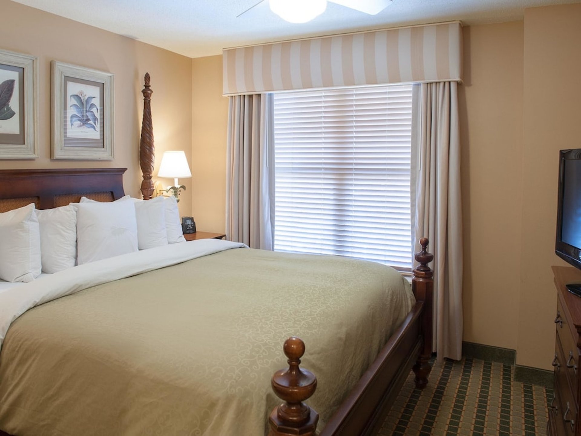 King Bed