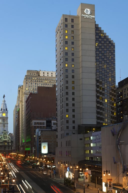 exterior.jpg | DoubleTree by Hilton Philadelphia Center City