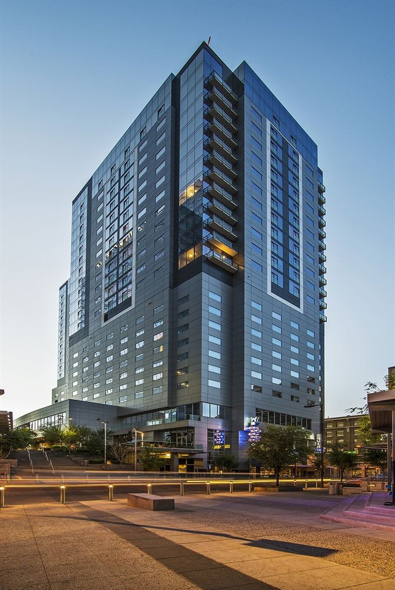 Hotel Exterior | Kimpton Hotel Palomar Phoenix Cityscape, an IHG Hotel