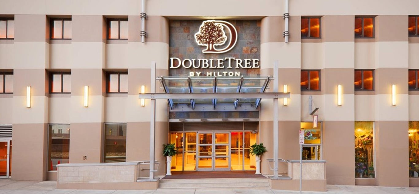 Hotel Exterior 1 | DoubleTree by Hilton Hotel & Suites Pittsburgh Downtown