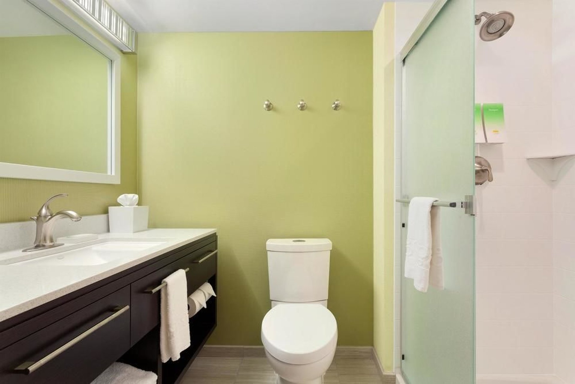 Suite Bathroom