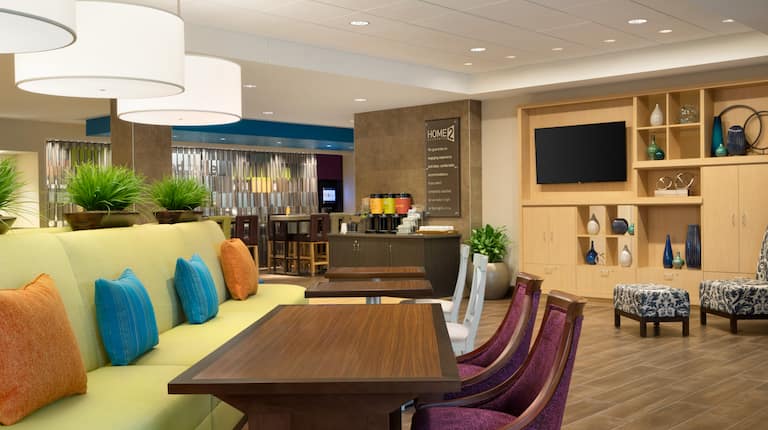 Lobby | Home2 Suites by Hilton Pocatello