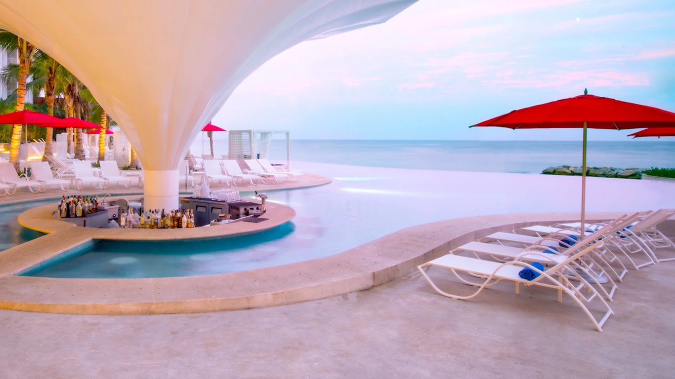 Pool_Bar_ | Hilton Vallarta Riviera All-Inclusive Resort