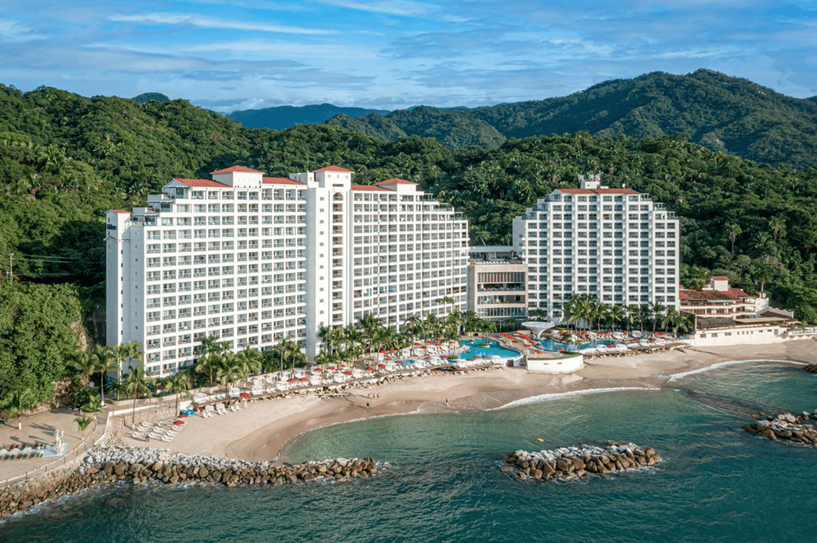 Exterior Hotel View | Hilton Vallarta Riviera All-Inclusive Resort