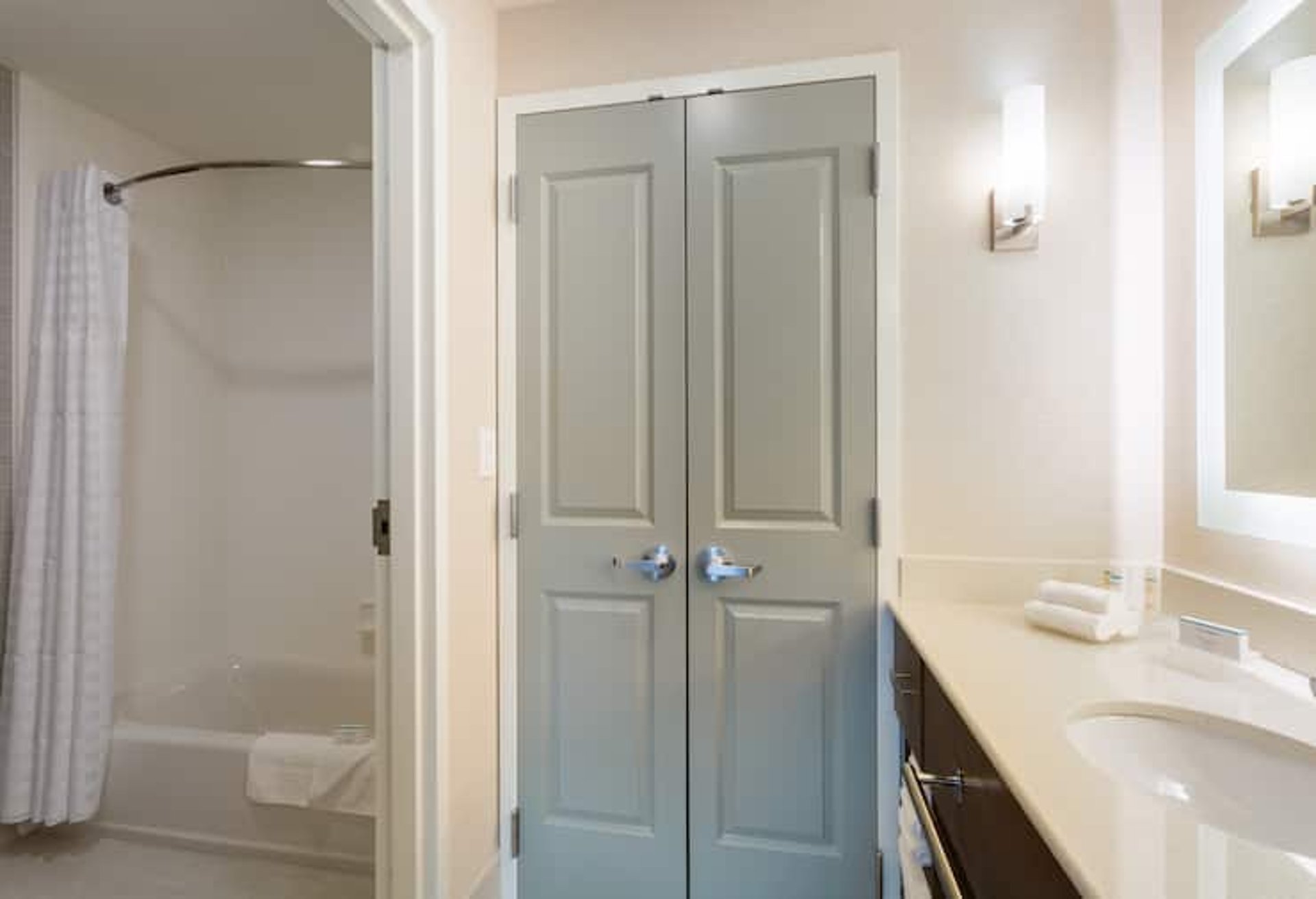 Tub