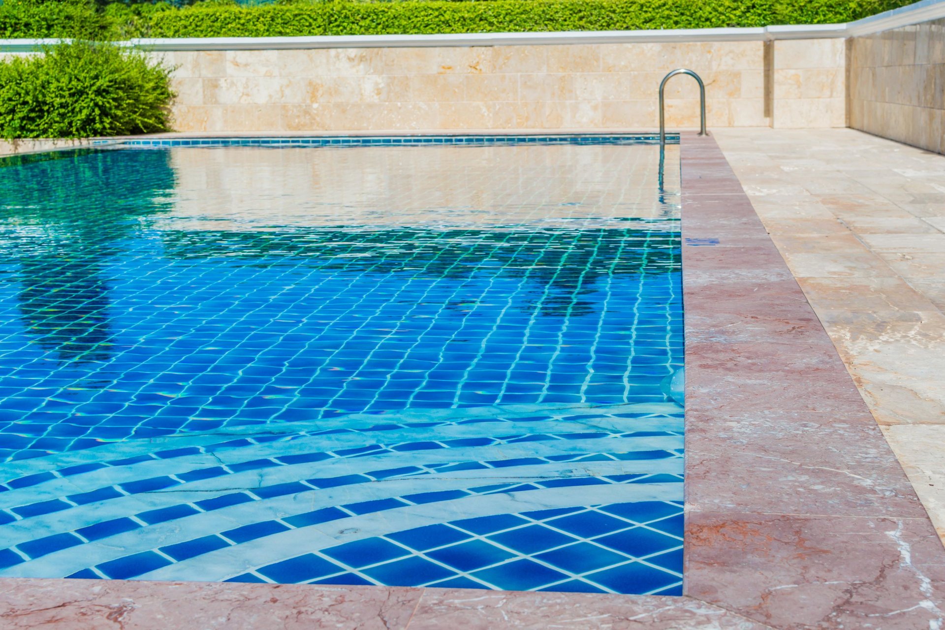 Pool | Holiday Inn Express Hotel & Suites Dallas Park Central NE