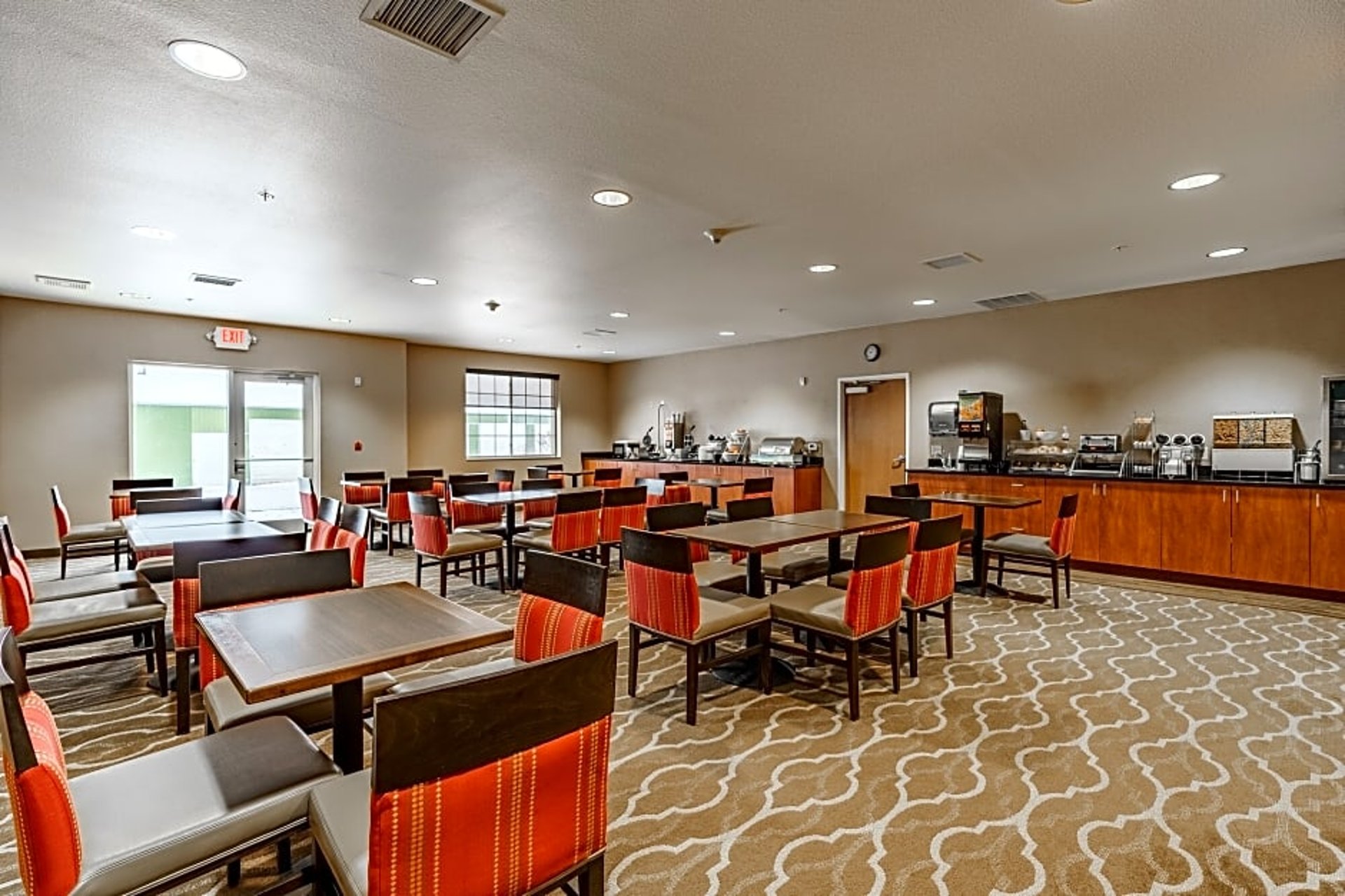 Dining | Cobblestone Suites - Ripon