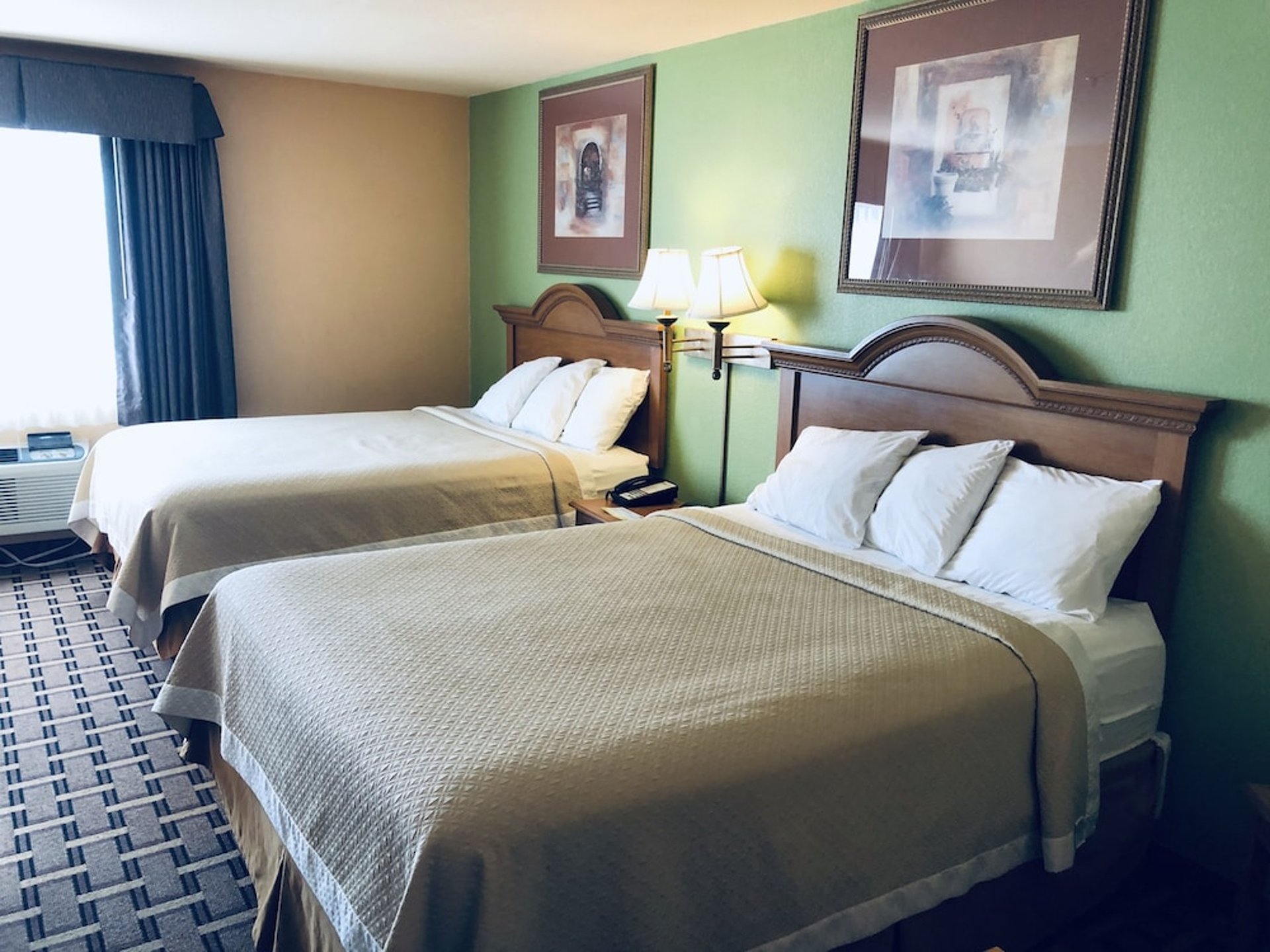 Queen Suite