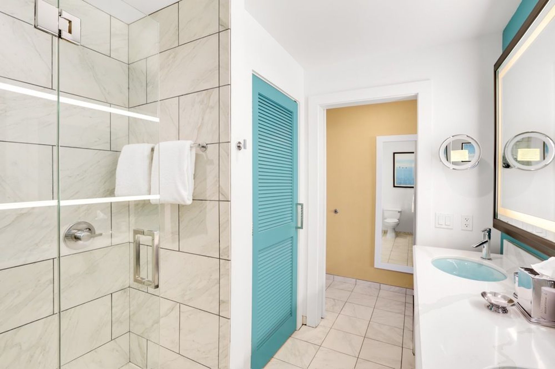 Junior Suite Bathroom.jpg